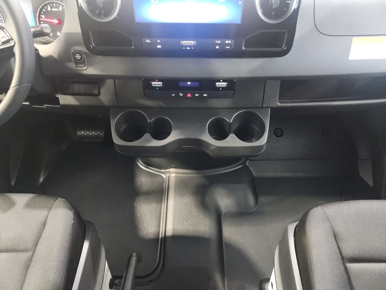 new 2025 Mercedes-Benz Sprinter car
