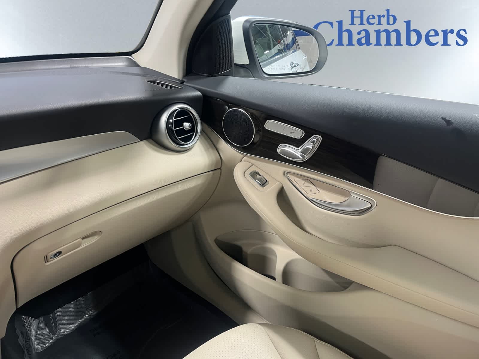 used 2022 Mercedes-Benz GLC 300 car, priced at $34,498