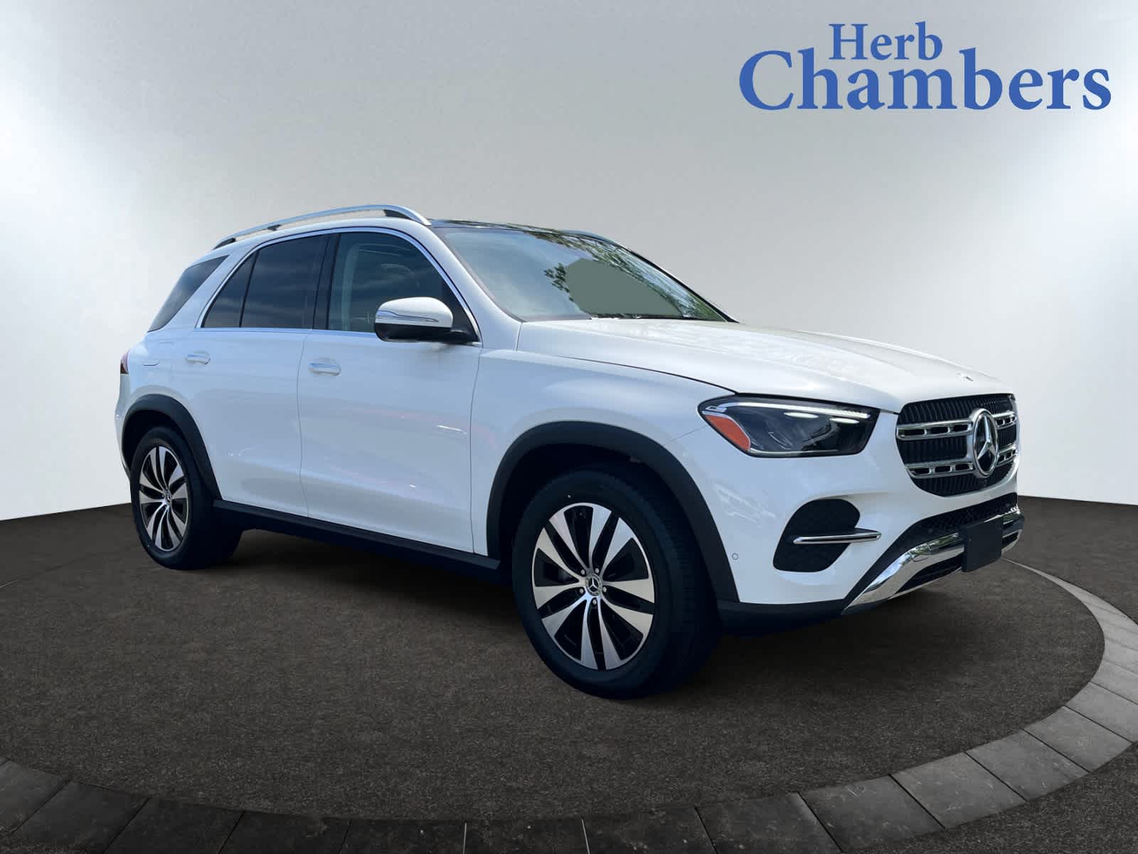 used 2025 Mercedes-Benz GLE 350 car, priced at $57,998
