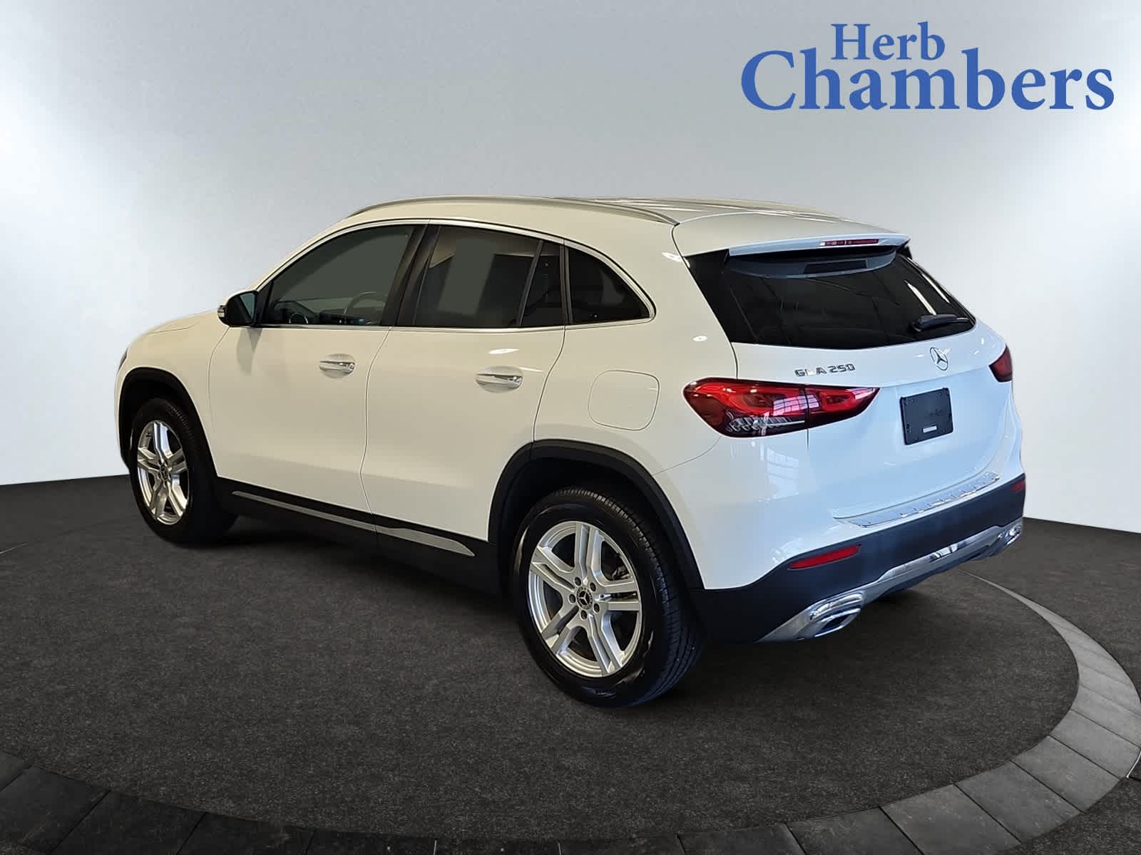used 2022 Mercedes-Benz GLA 250 car, priced at $27,997