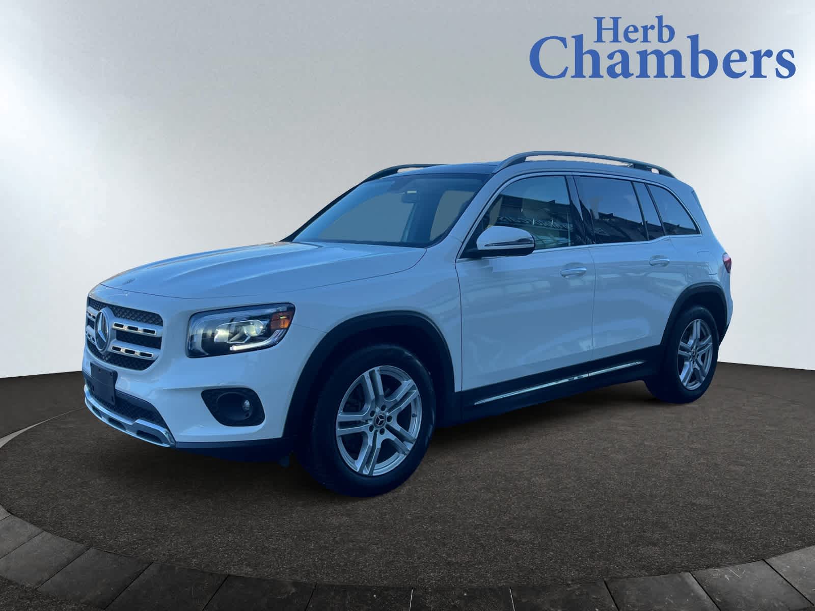 used 2021 Mercedes-Benz GLB 250 car, priced at $25,897