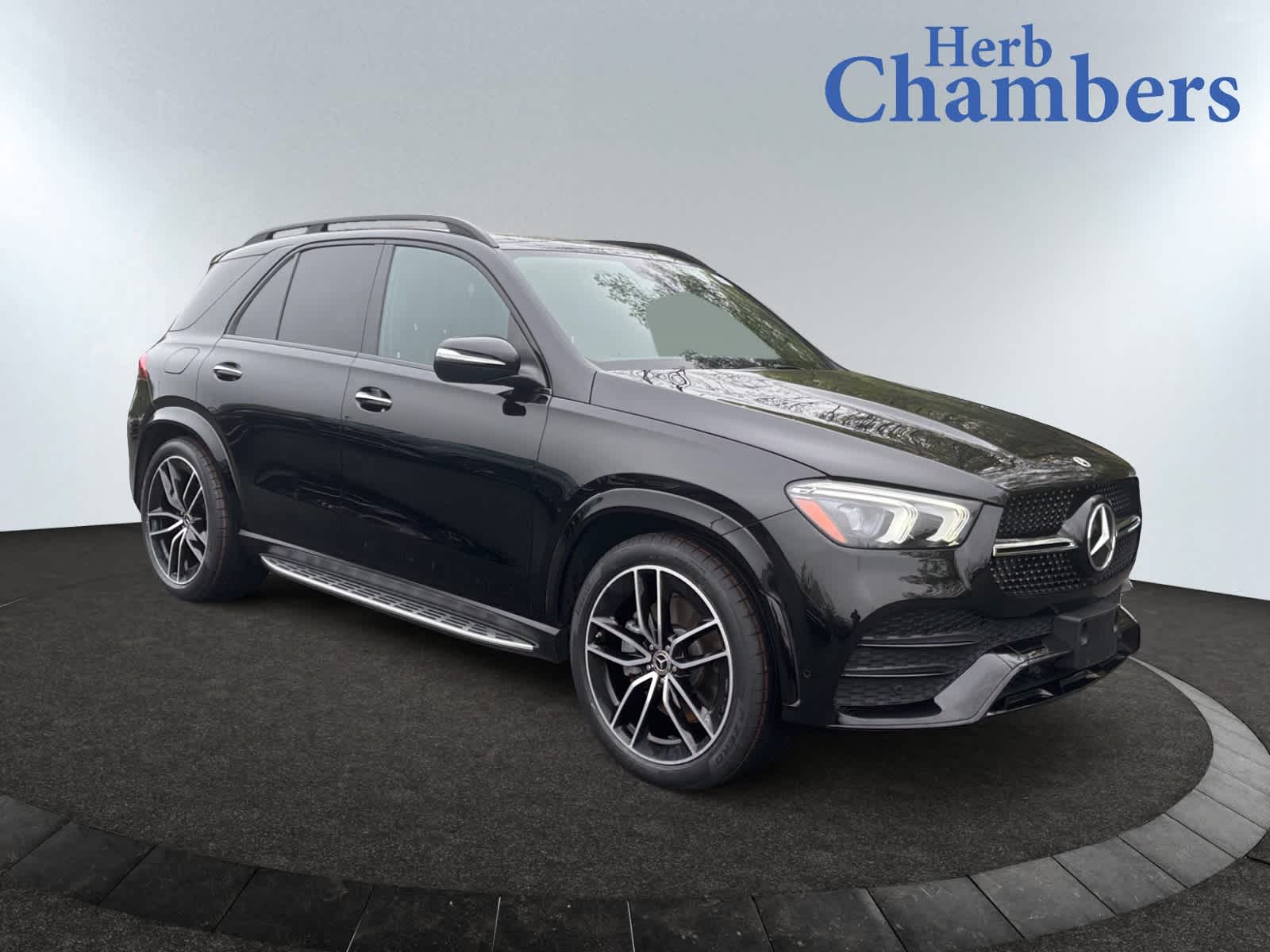 used 2022 Mercedes-Benz GLE 450 car, priced at $55,998