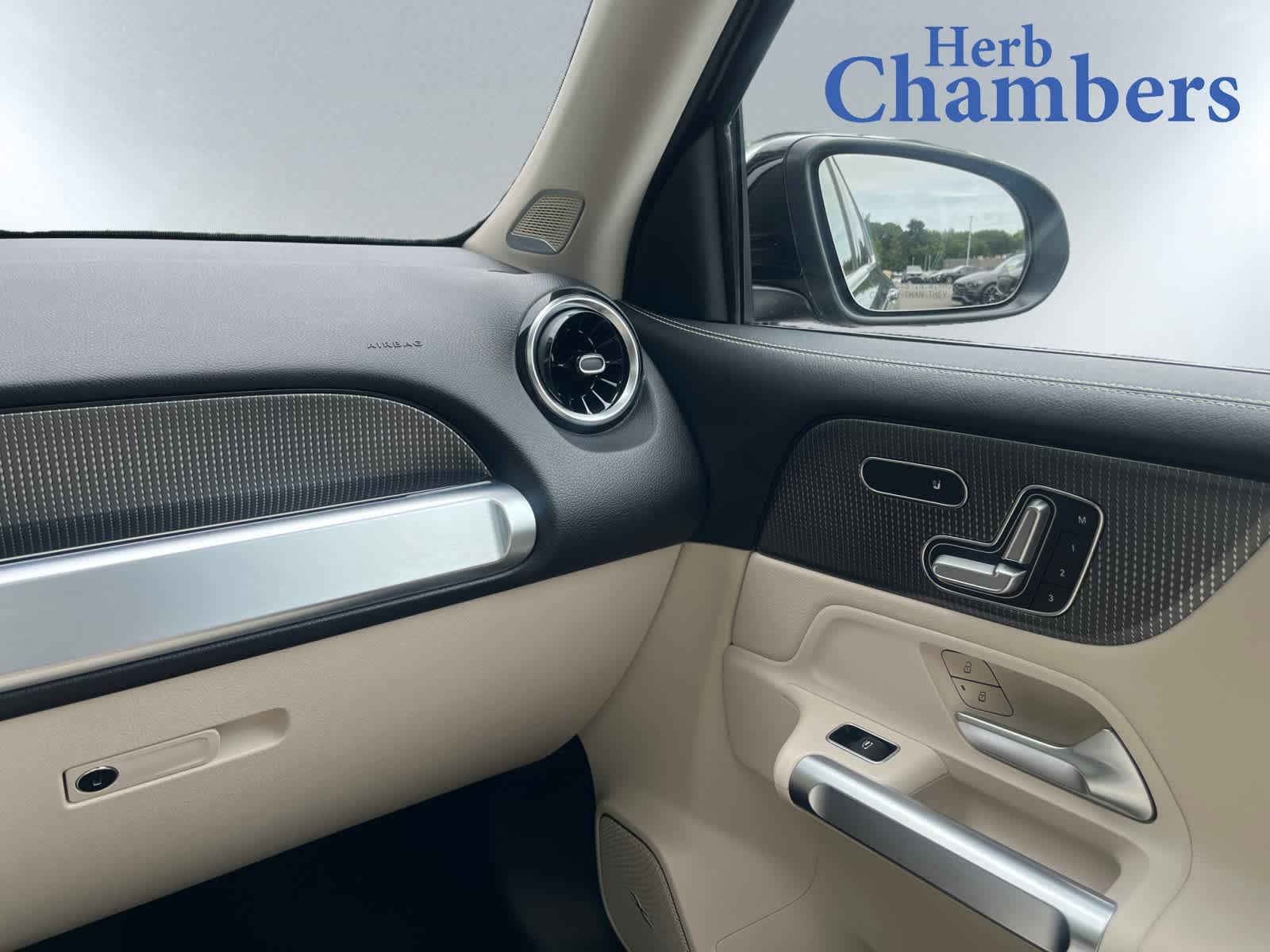 used 2021 Mercedes-Benz GLB 250 car, priced at $29,998