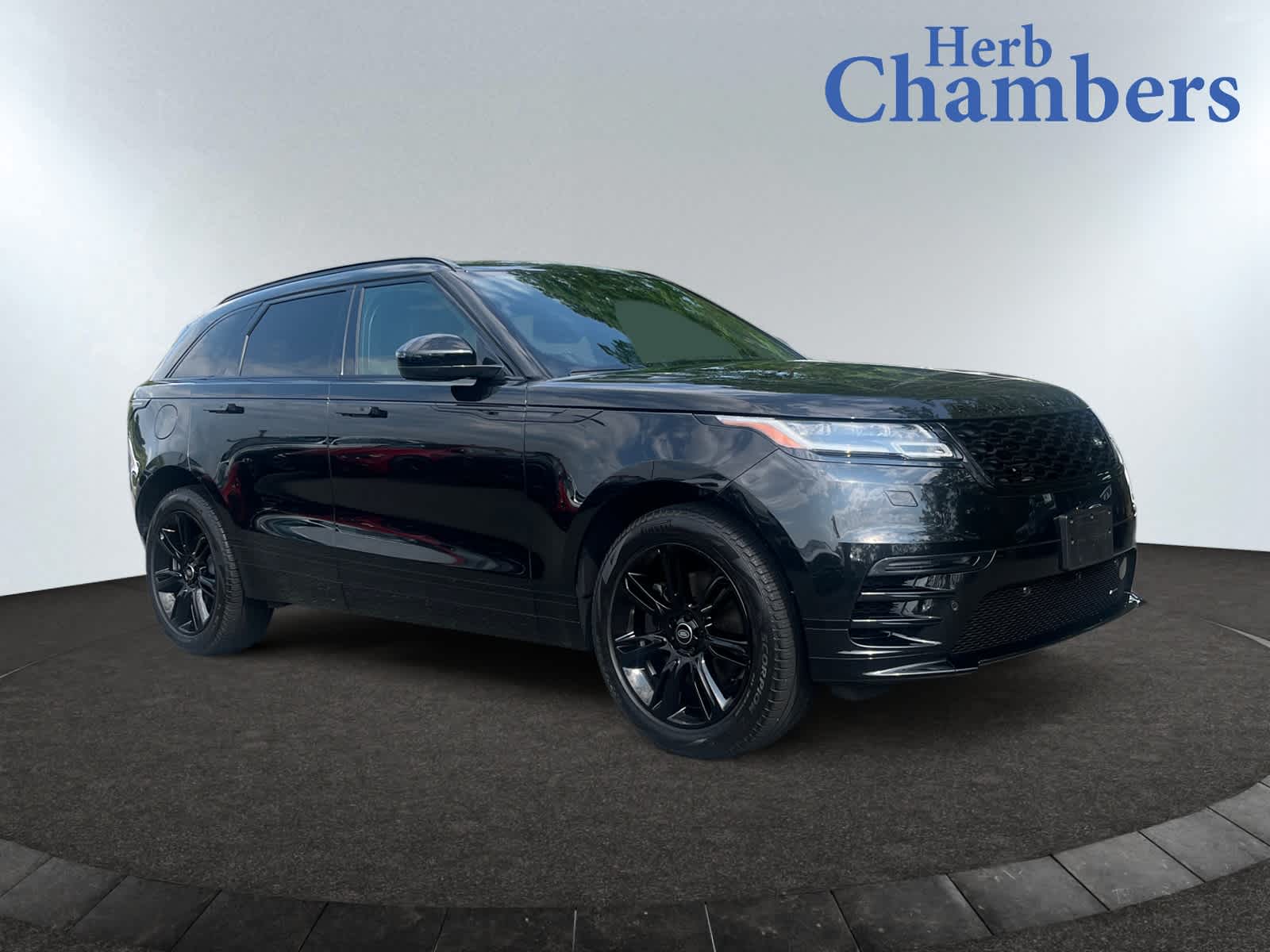 used 2022 Land Rover Range Rover Velar car, priced at $36,997