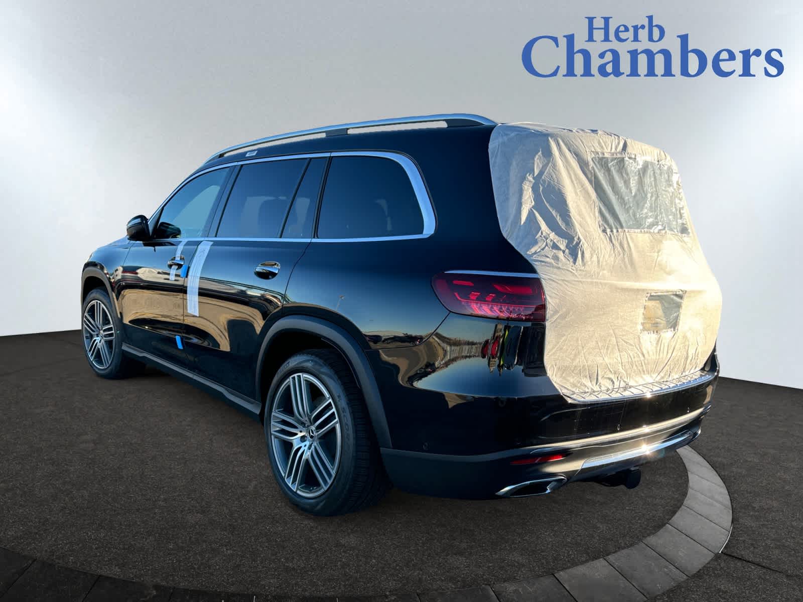 new 2025 Mercedes-Benz GLS 450 car