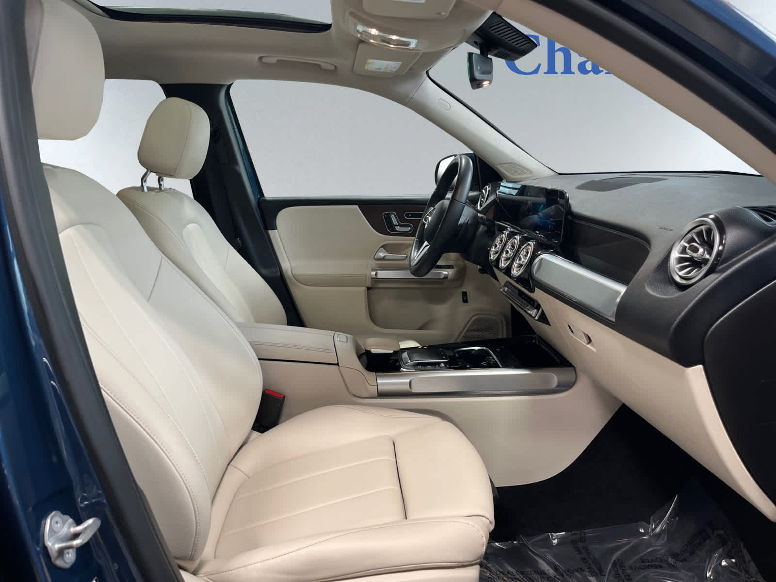 used 2021 Mercedes-Benz GLB 250 car, priced at $29,998