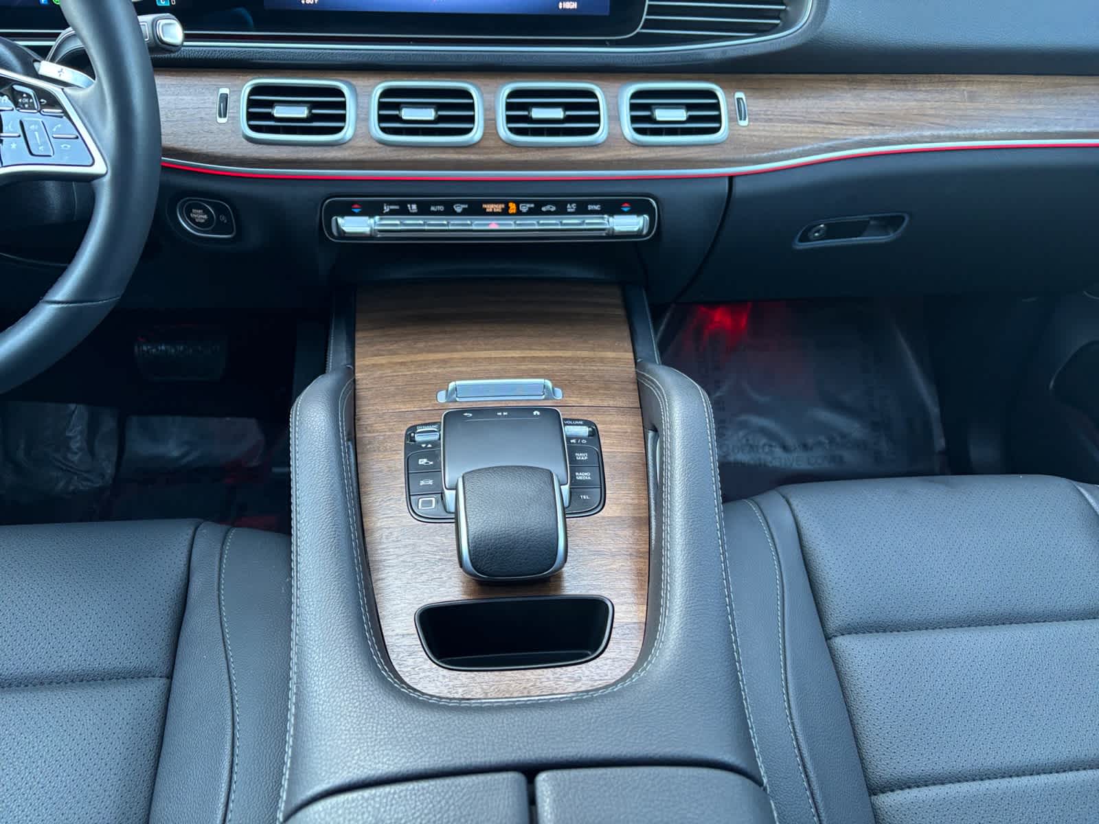 used 2025 Mercedes-Benz GLE 350 car, priced at $67,998