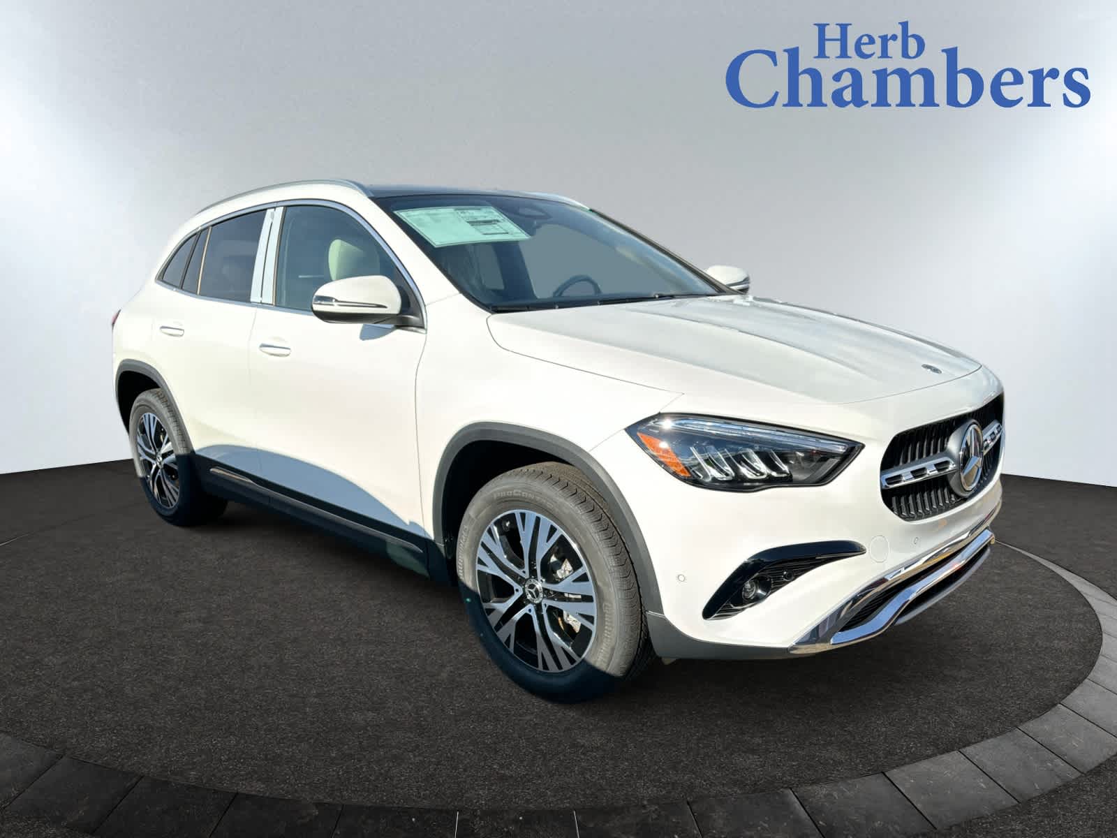 new 2025 Mercedes-Benz GLA 250 car