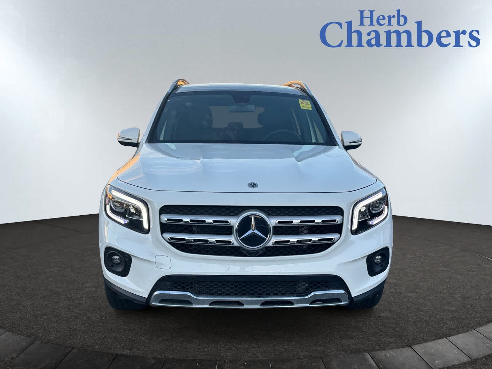 used 2023 Mercedes-Benz GLB 250 car, priced at $39,798