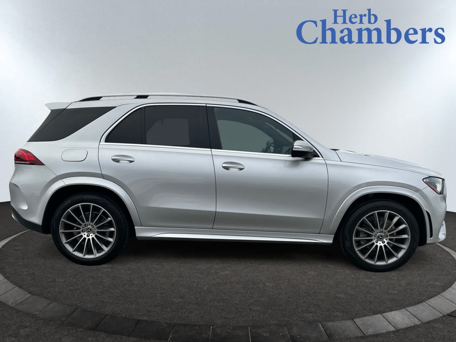 used 2021 Mercedes-Benz GLE 350 car, priced at $46,998