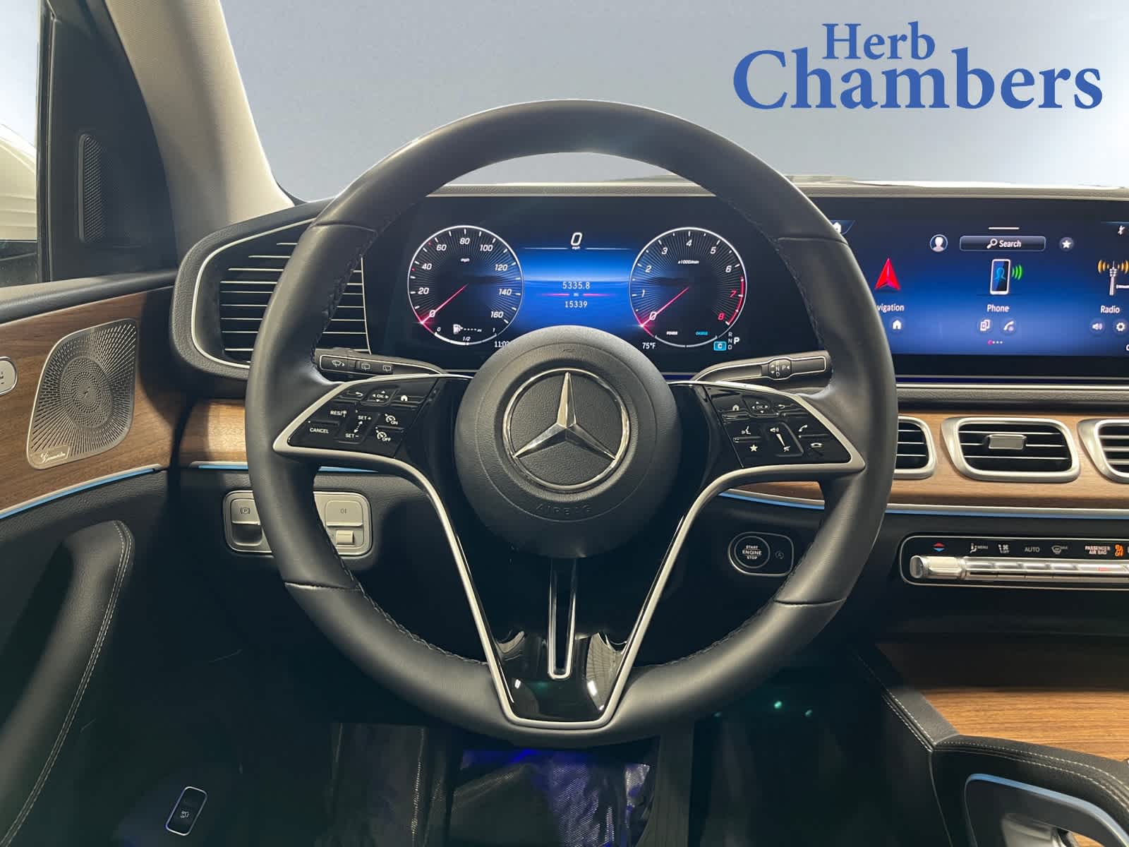 used 2025 Mercedes-Benz GLE 350 car, priced at $57,998