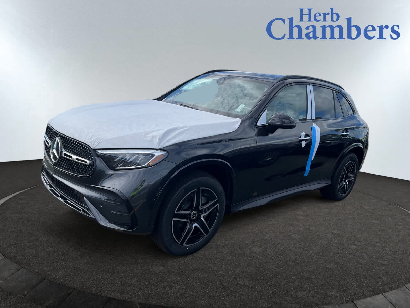 new 2025 Mercedes-Benz GLC 300 car