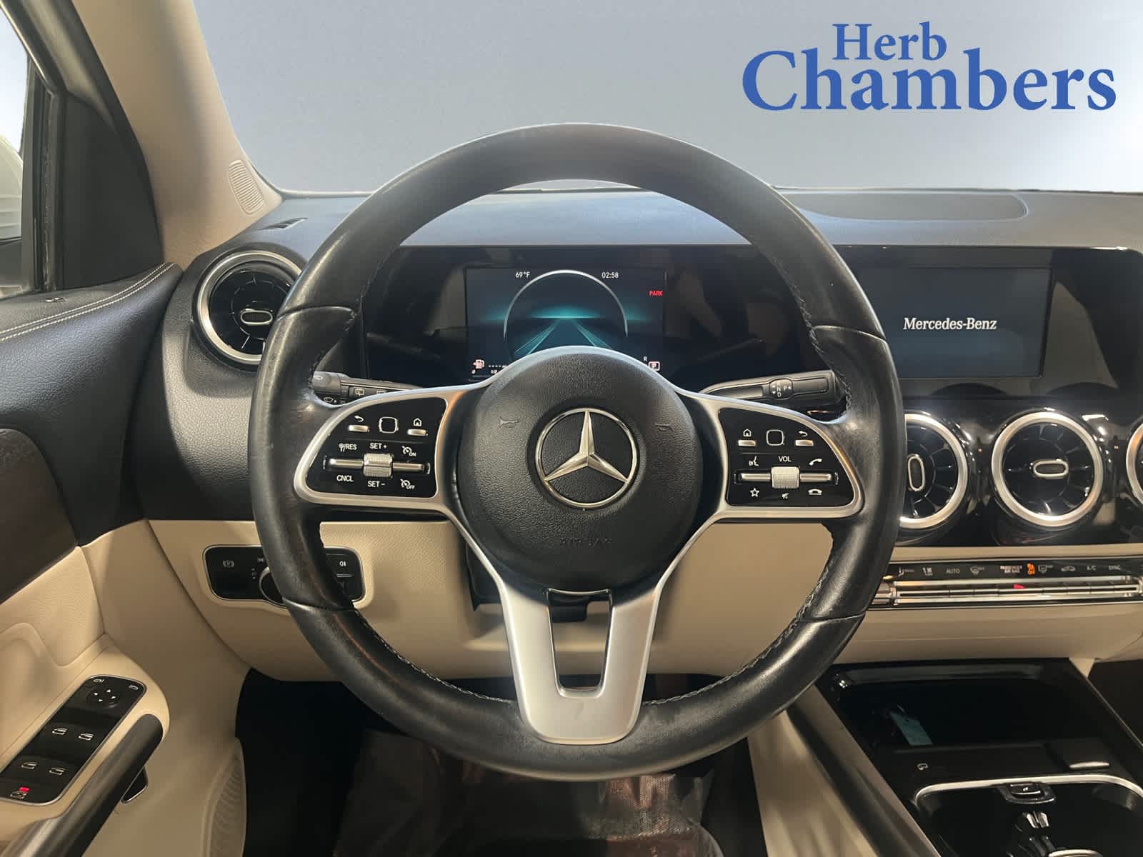 used 2021 Mercedes-Benz GLA 250 car, priced at $25,998