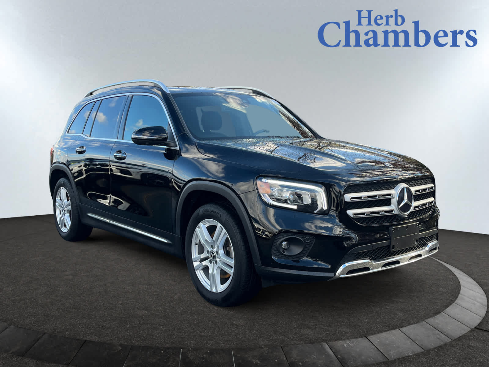 used 2021 Mercedes-Benz GLB 250 car, priced at $32,998