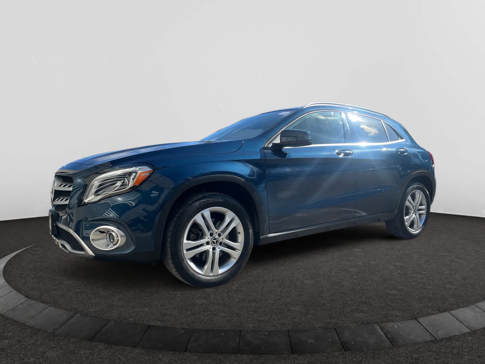 used 2020 Mercedes-Benz GLA 250 car, priced at $24,999