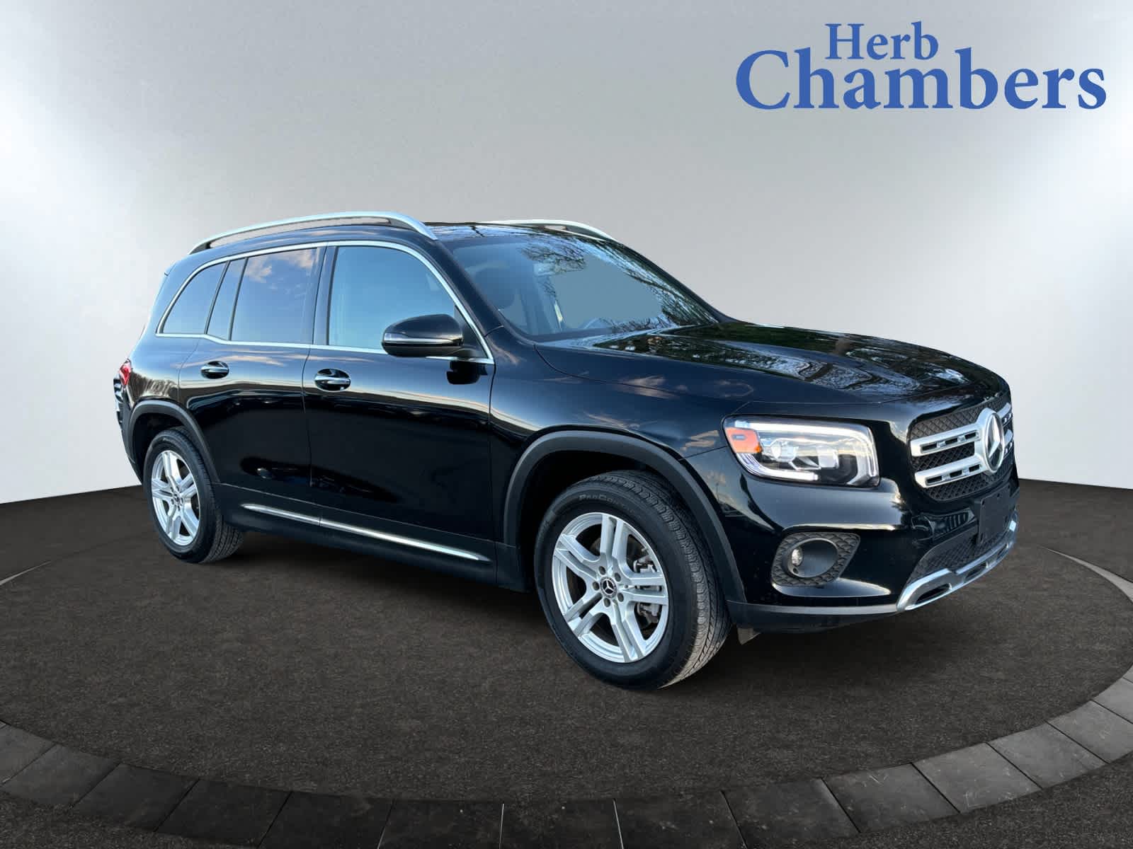 used 2021 Mercedes-Benz GLB 250 car, priced at $32,398