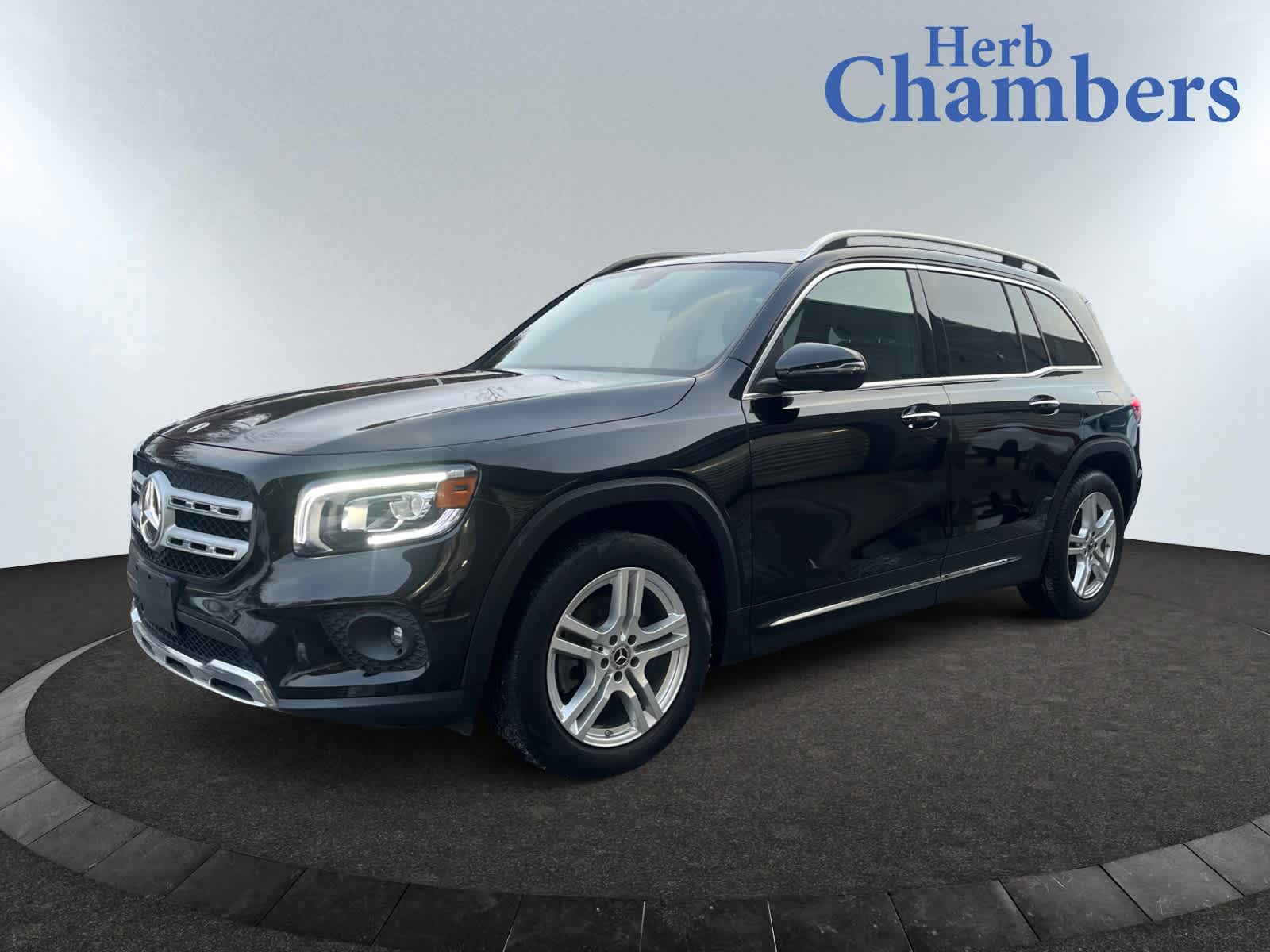 used 2021 Mercedes-Benz GLB 250 car, priced at $27,698