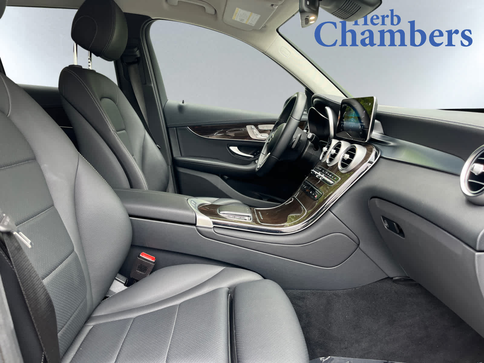 used 2022 Mercedes-Benz GLC 300 car, priced at $32,498