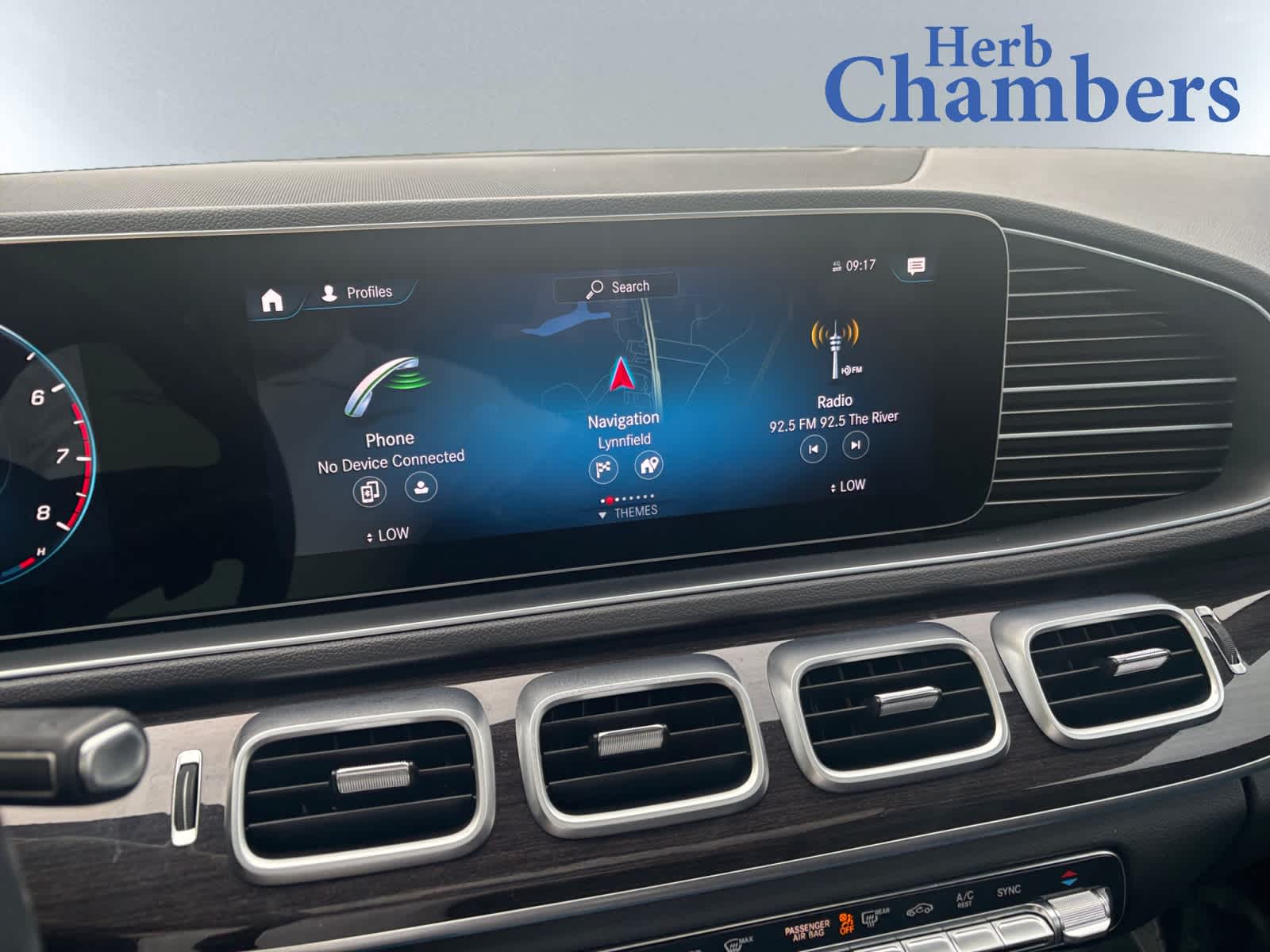 used 2022 Mercedes-Benz GLE 350 car, priced at $45,998