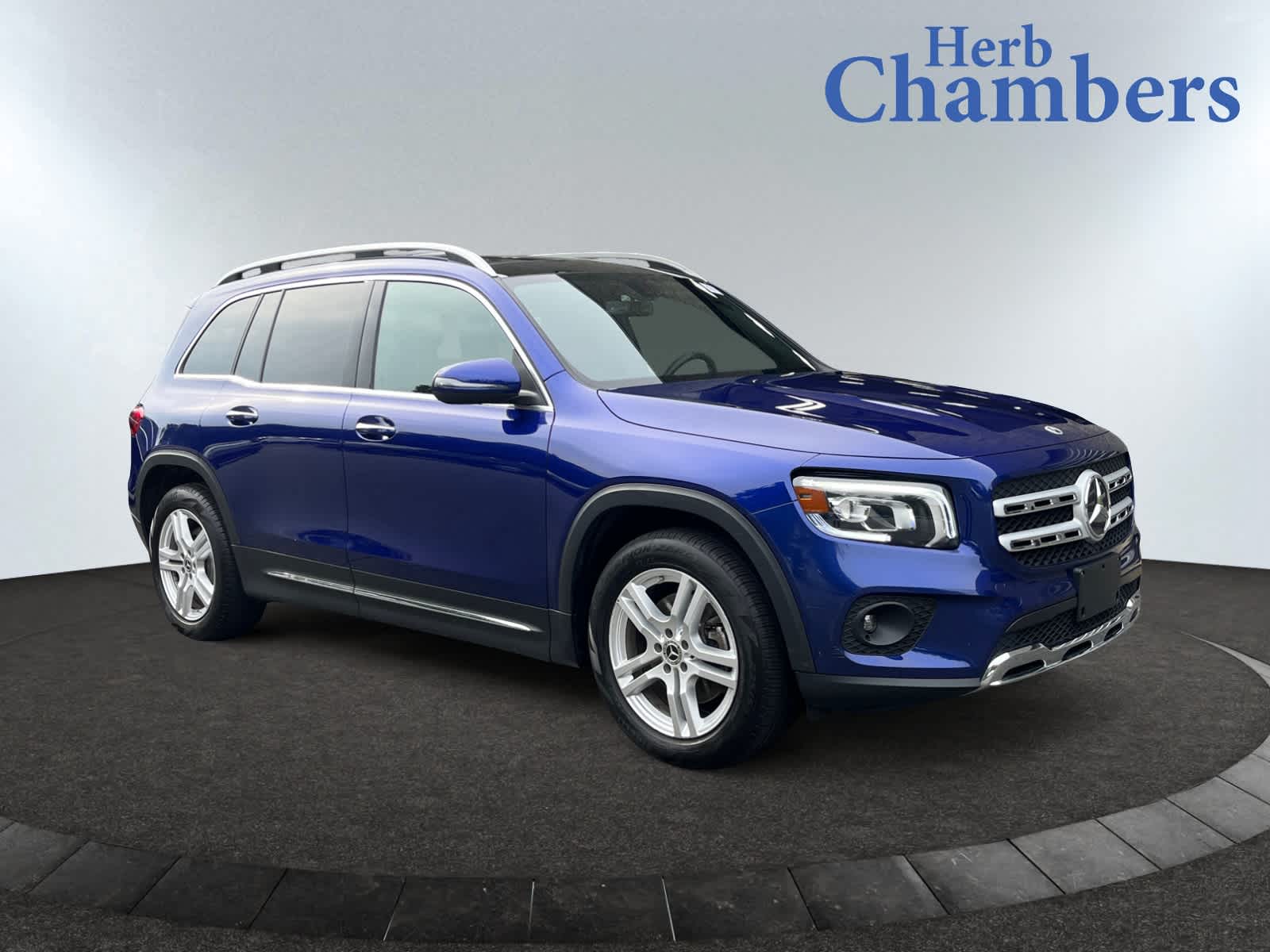 used 2021 Mercedes-Benz GLB 250 car, priced at $28,998