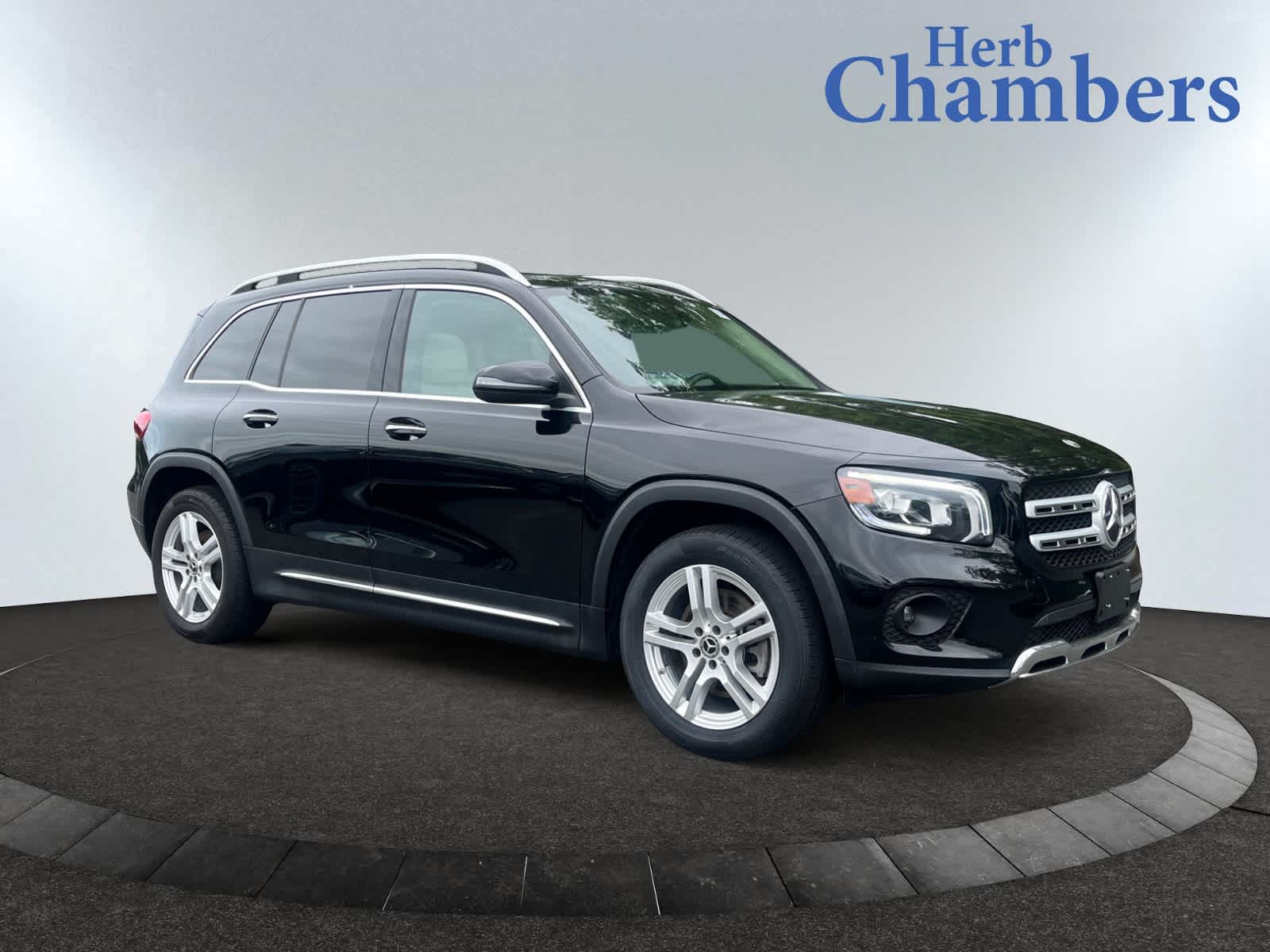 used 2021 Mercedes-Benz GLB 250 car, priced at $29,998