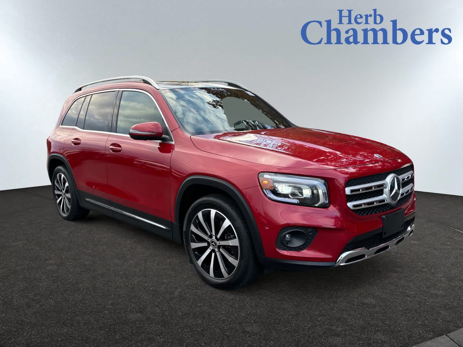 used 2020 Mercedes-Benz GLB 250 car, priced at $26,998