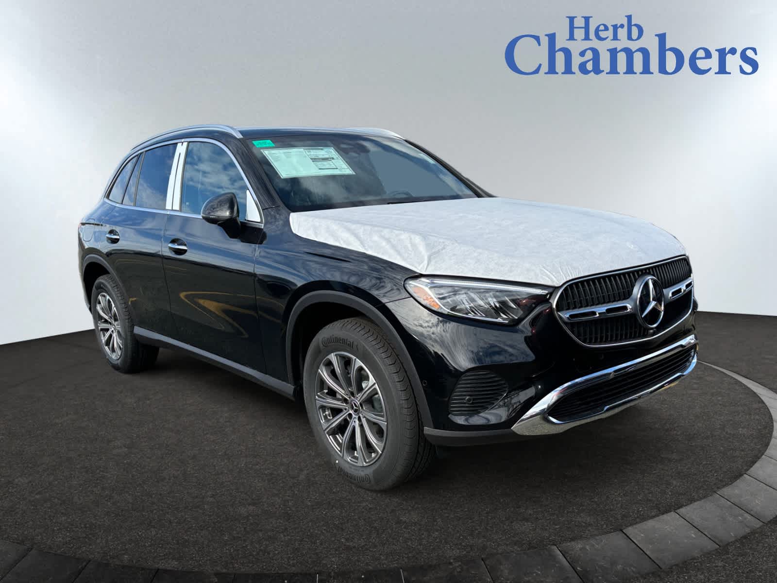 new 2025 Mercedes-Benz GLC 300 car