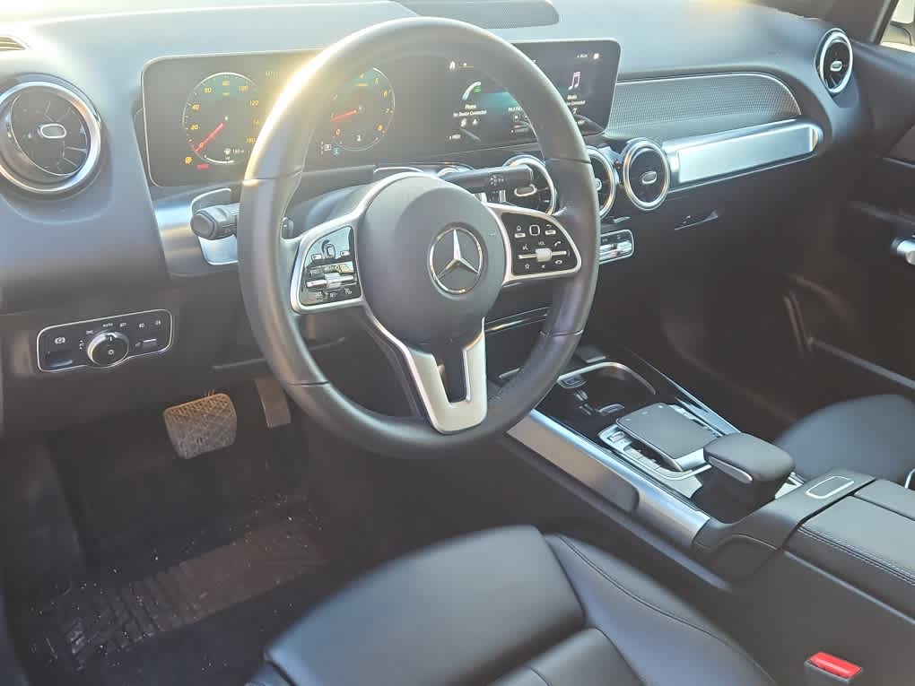 used 2020 Mercedes-Benz GLB 250 car, priced at $27,998