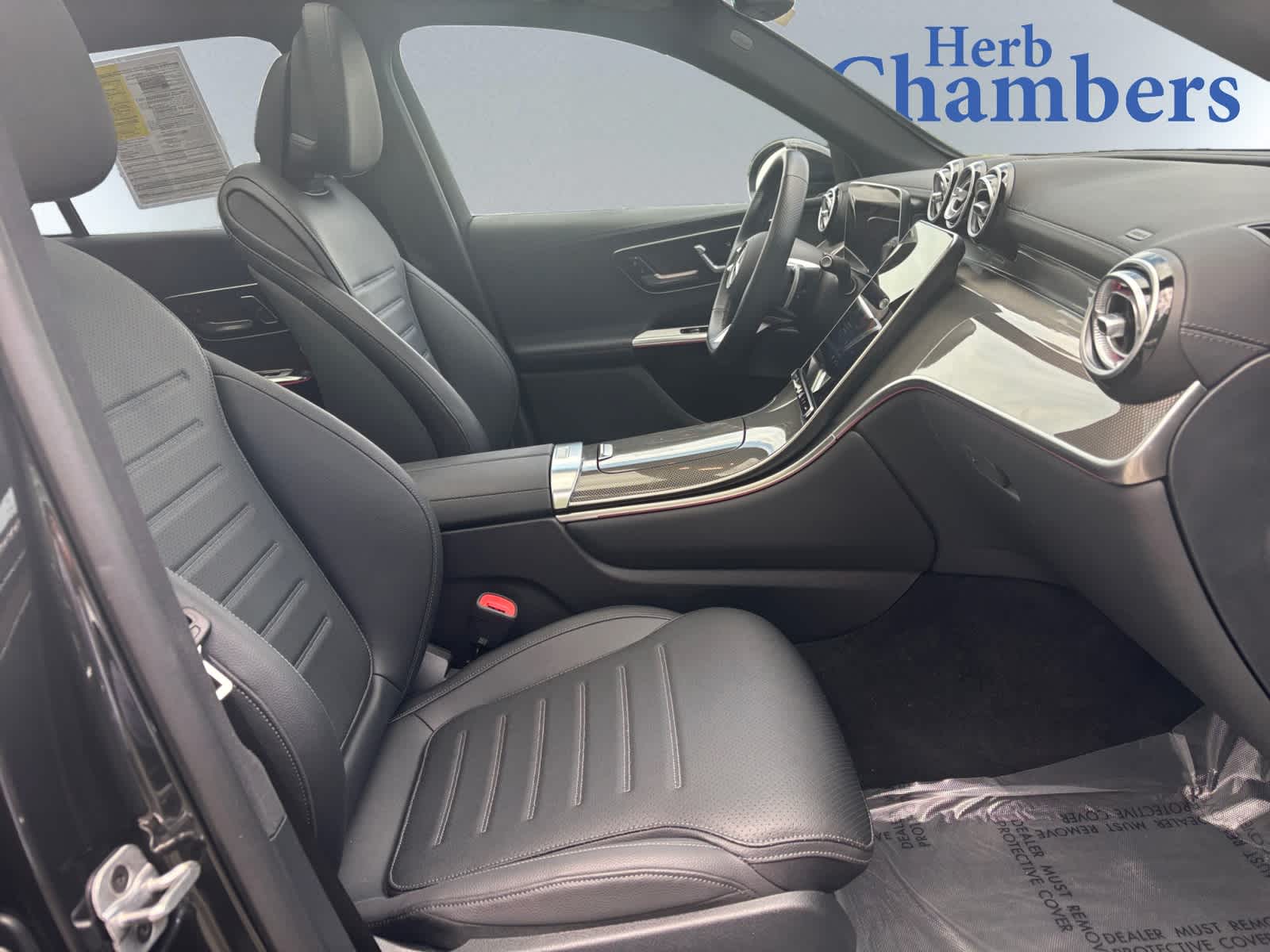used 2025 Mercedes-Benz GLC 300 car, priced at $55,998