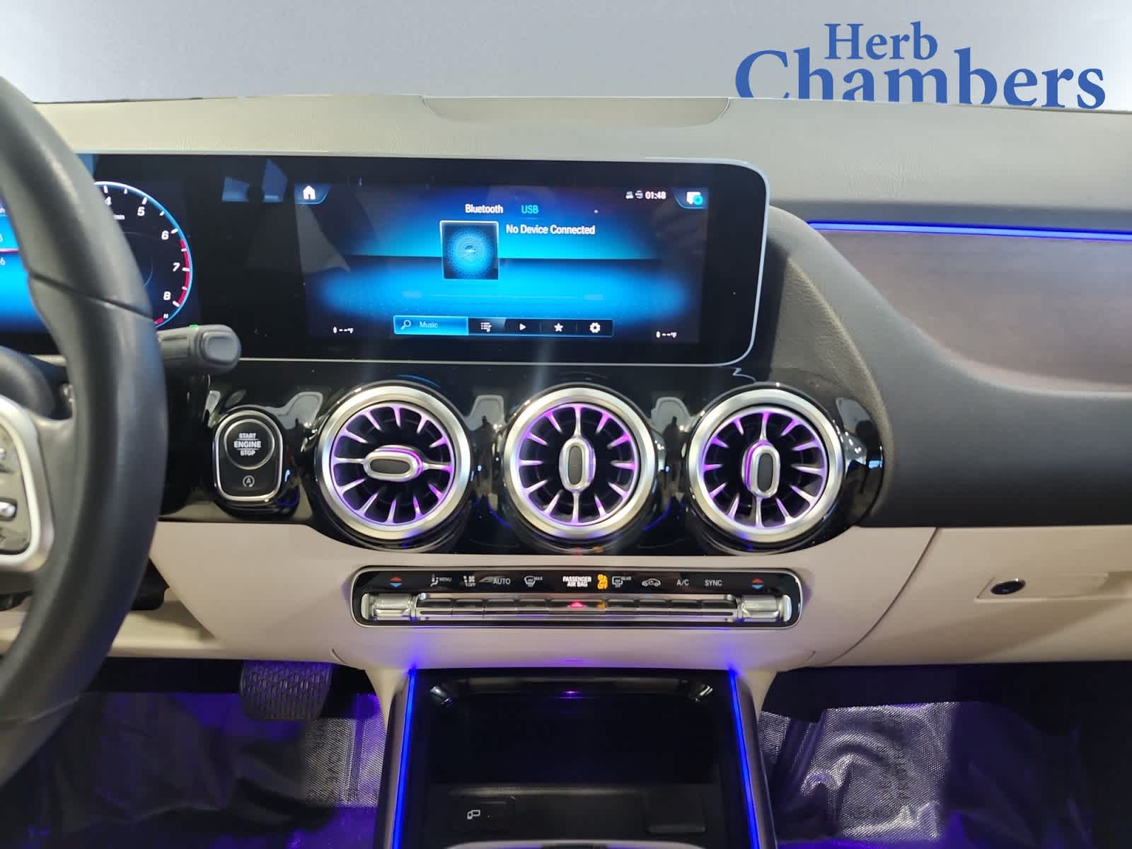 used 2021 Mercedes-Benz GLA 250 car, priced at $26,897
