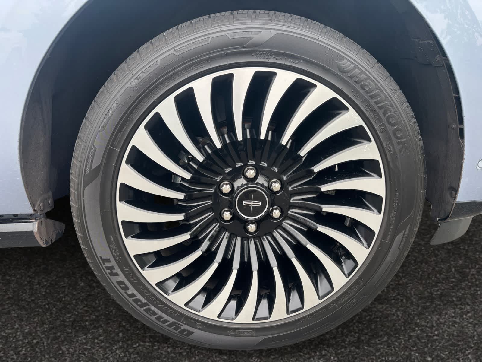 used 2021 Lincoln Navigator car, priced at $56,999