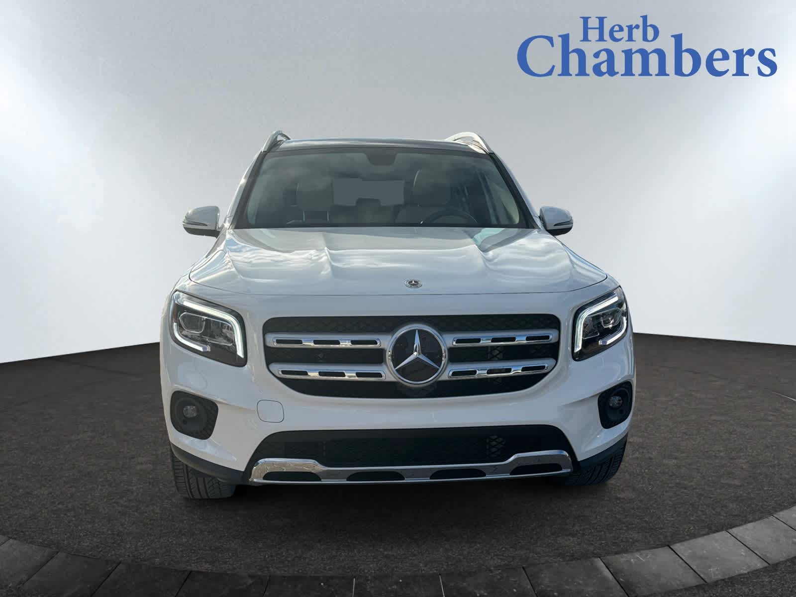 used 2022 Mercedes-Benz GLB 250 car, priced at $33,499