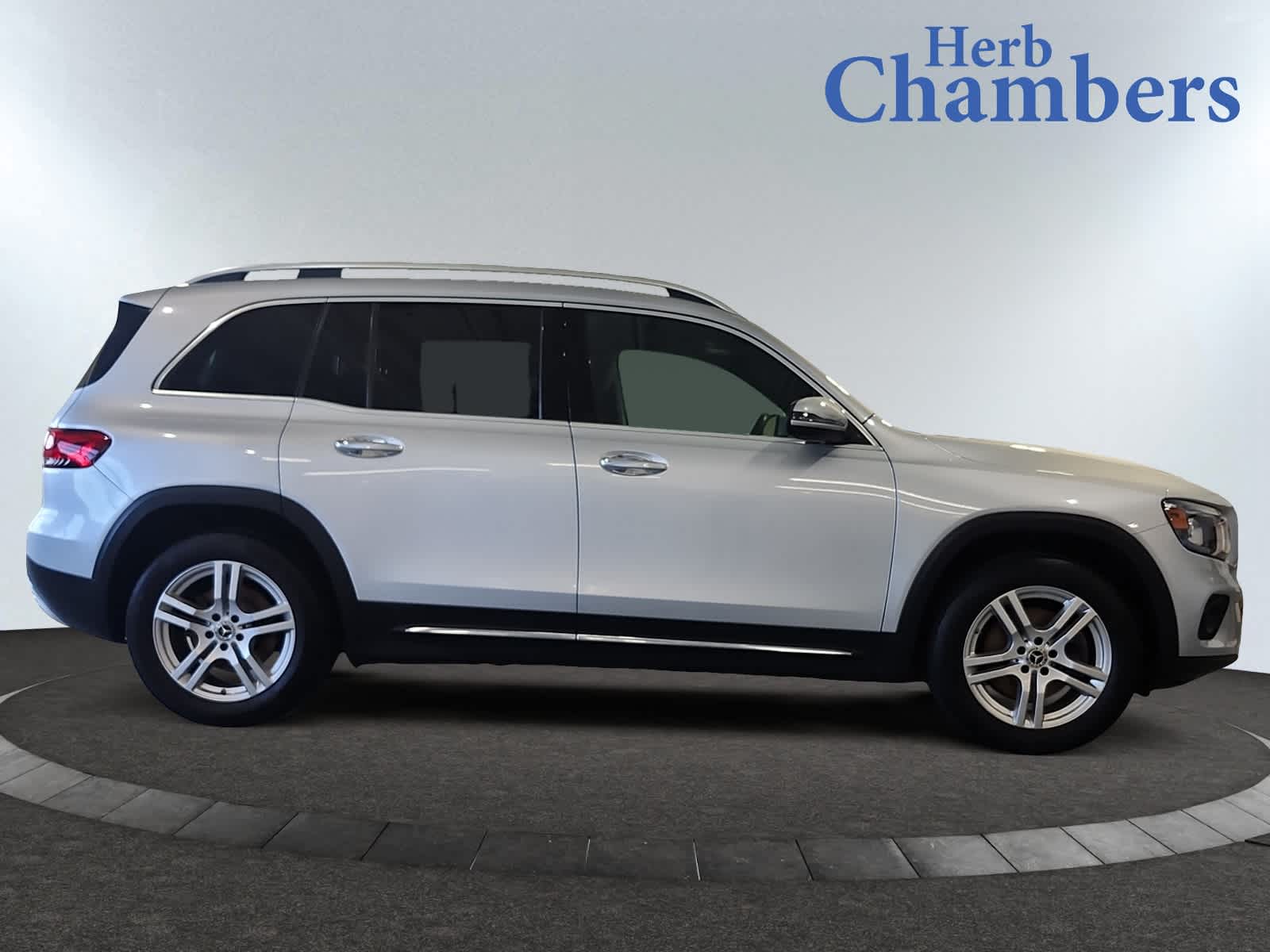 used 2020 Mercedes-Benz GLB 250 car, priced at $21,997