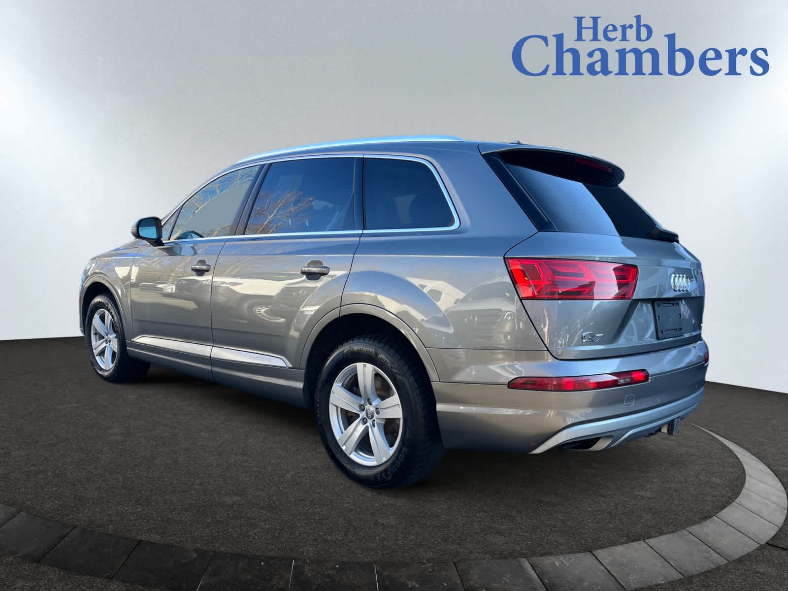 used 2018 Audi Q7 car, priced at $18,997