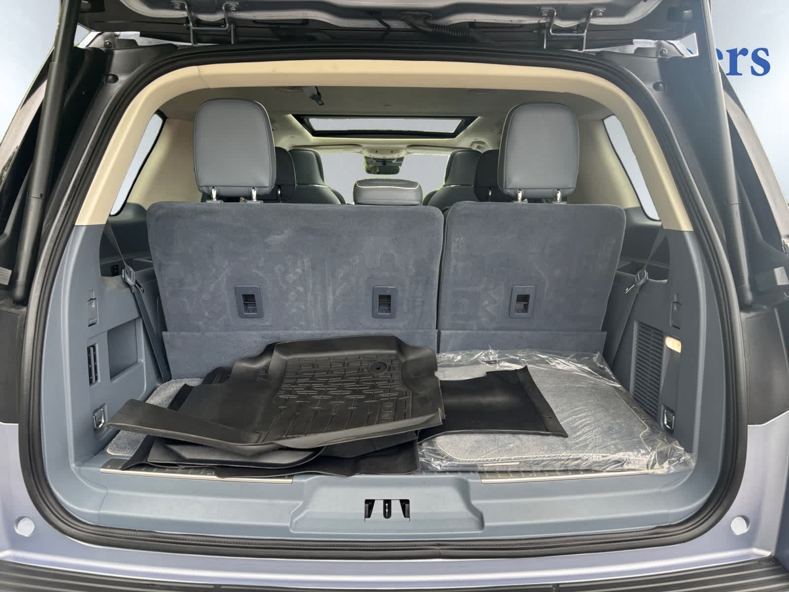 used 2021 Lincoln Navigator car, priced at $56,999