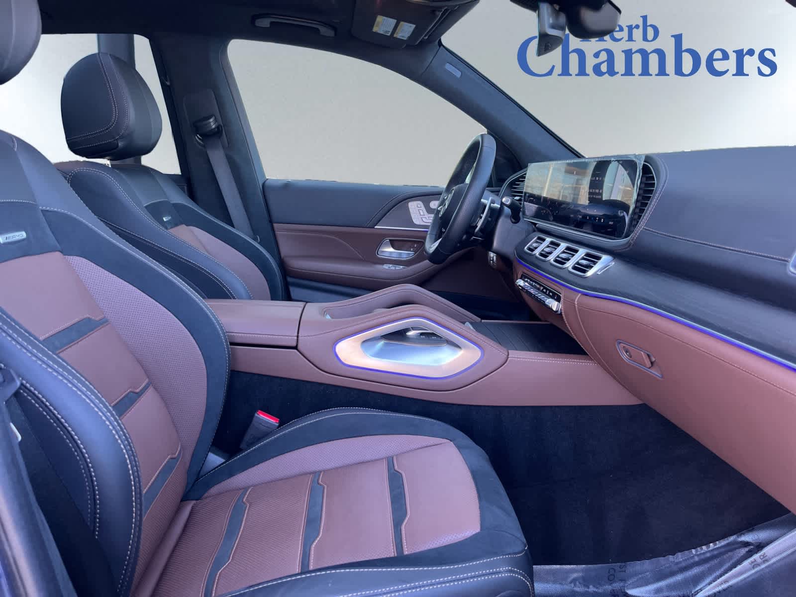used 2024 Mercedes-Benz AMG GLE 63 car, priced at $110,998