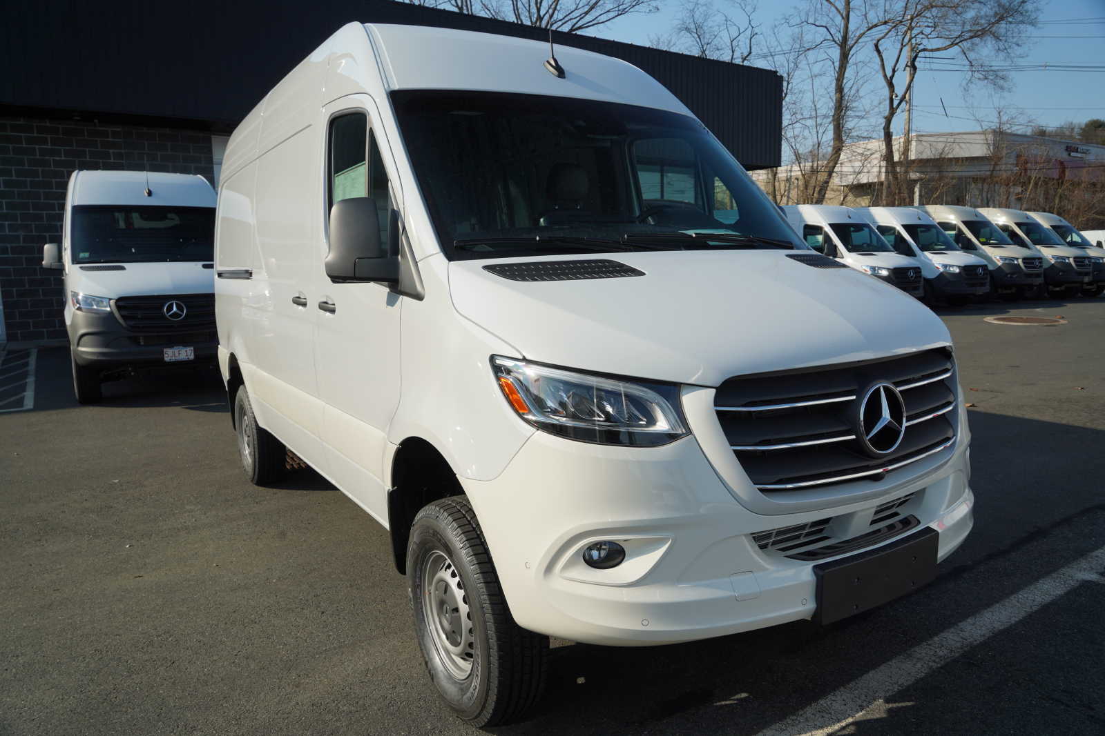 new 2024 Mercedes-Benz Sprinter car