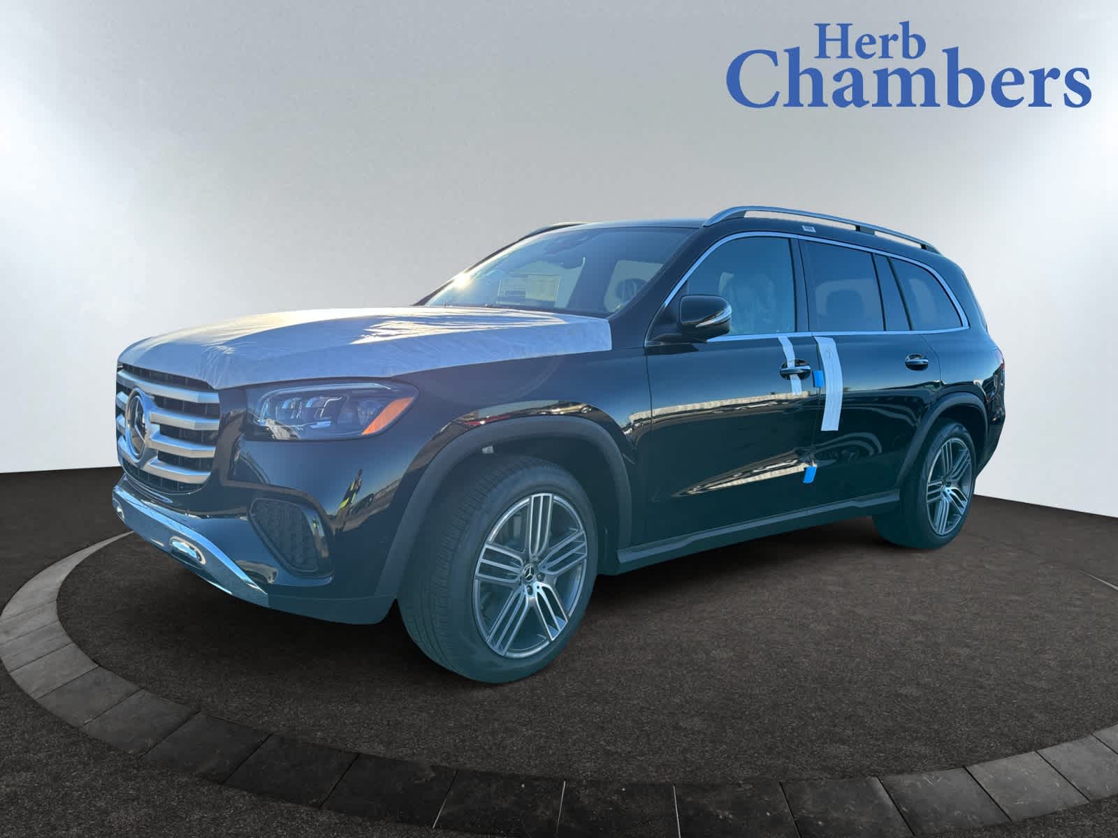 new 2025 Mercedes-Benz GLS 450 car