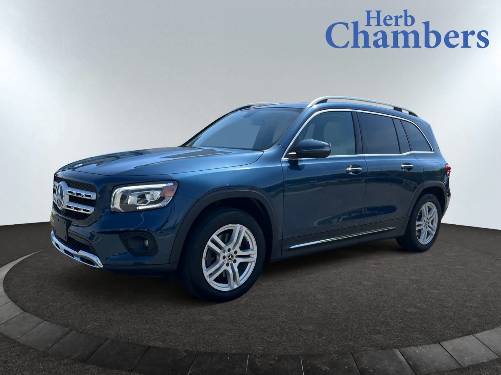 used 2022 Mercedes-Benz GLB 250 car, priced at $29,798