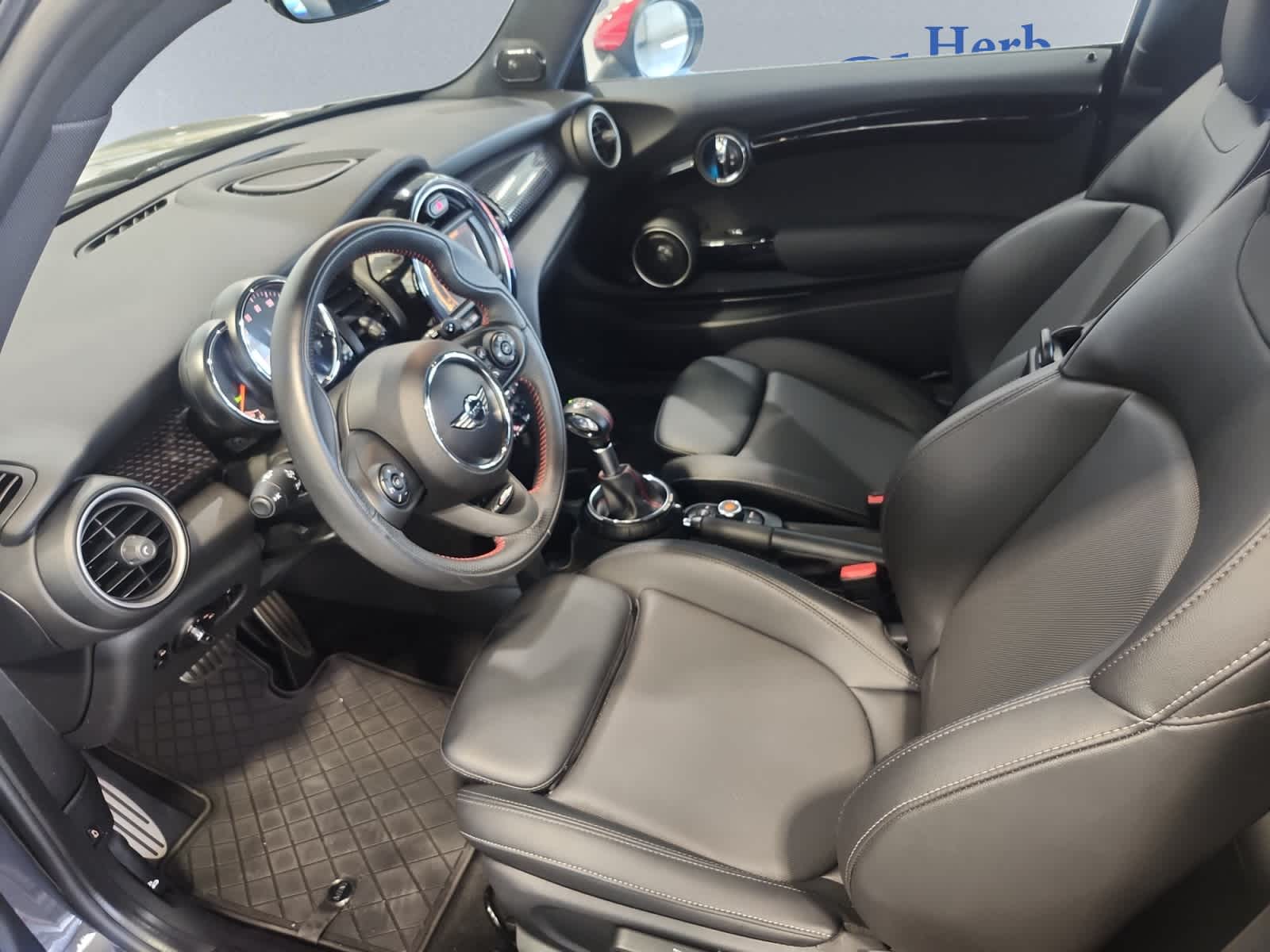 used 2015 MINI Hardtop 2 Door car, priced at $17,997