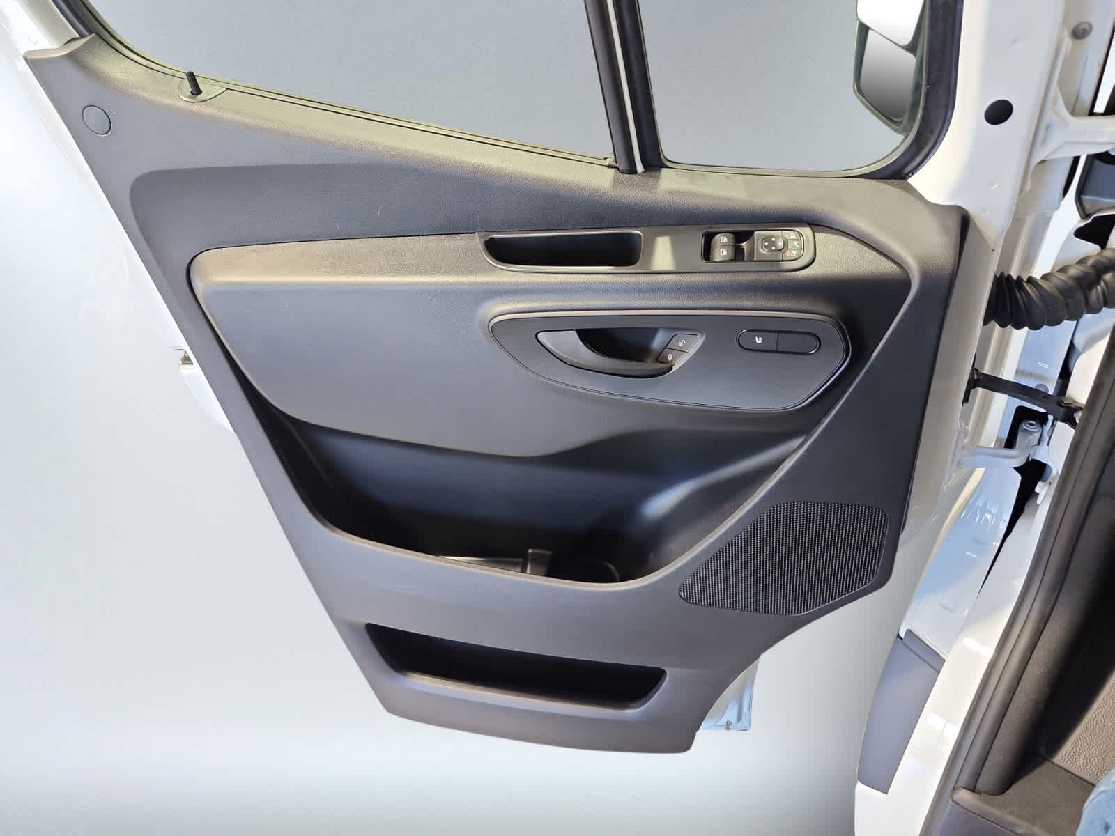 new 2025 Mercedes-Benz Sprinter car