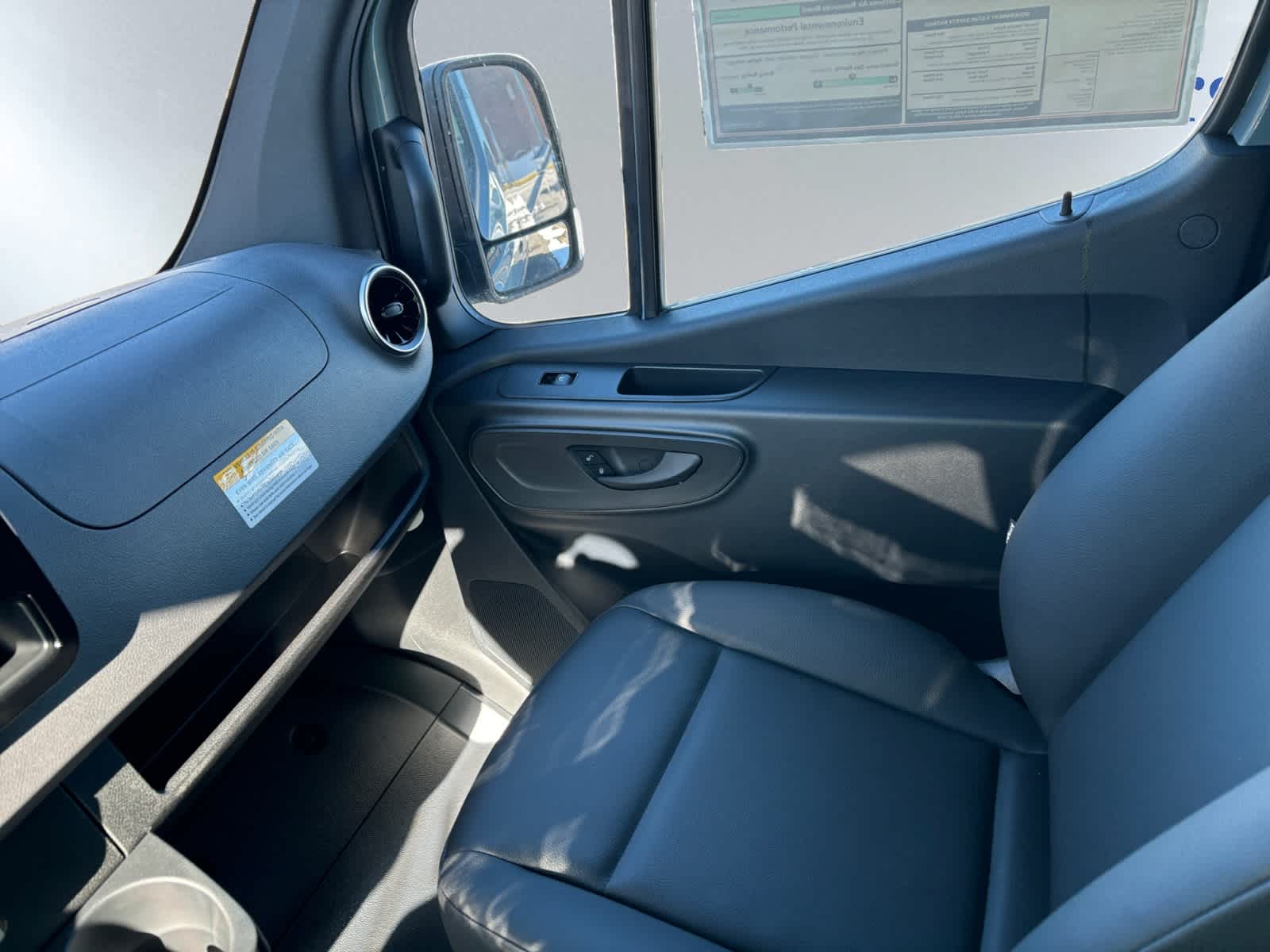 new 2025 Mercedes-Benz Sprinter car