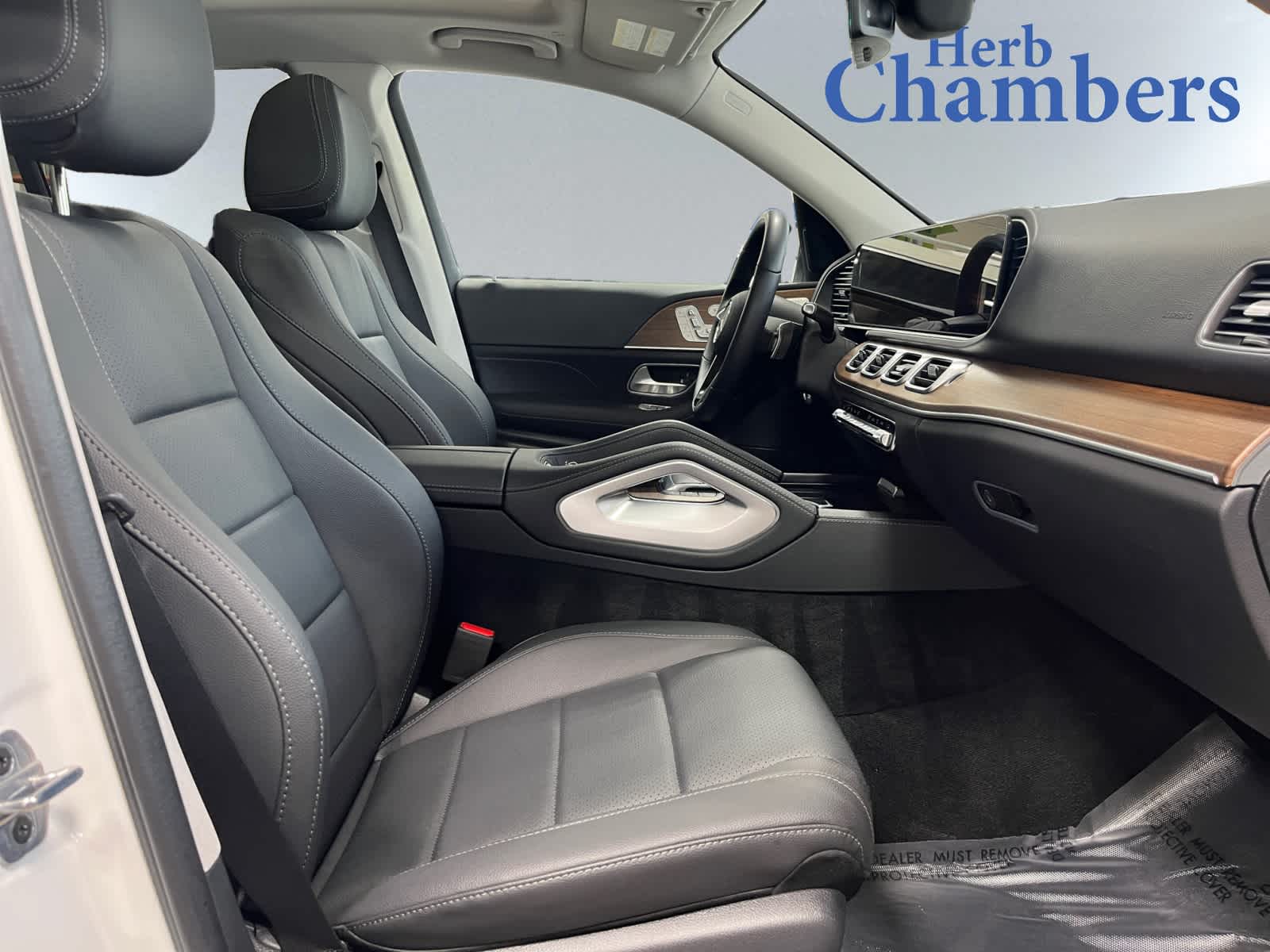 used 2025 Mercedes-Benz GLE 350 car, priced at $57,998