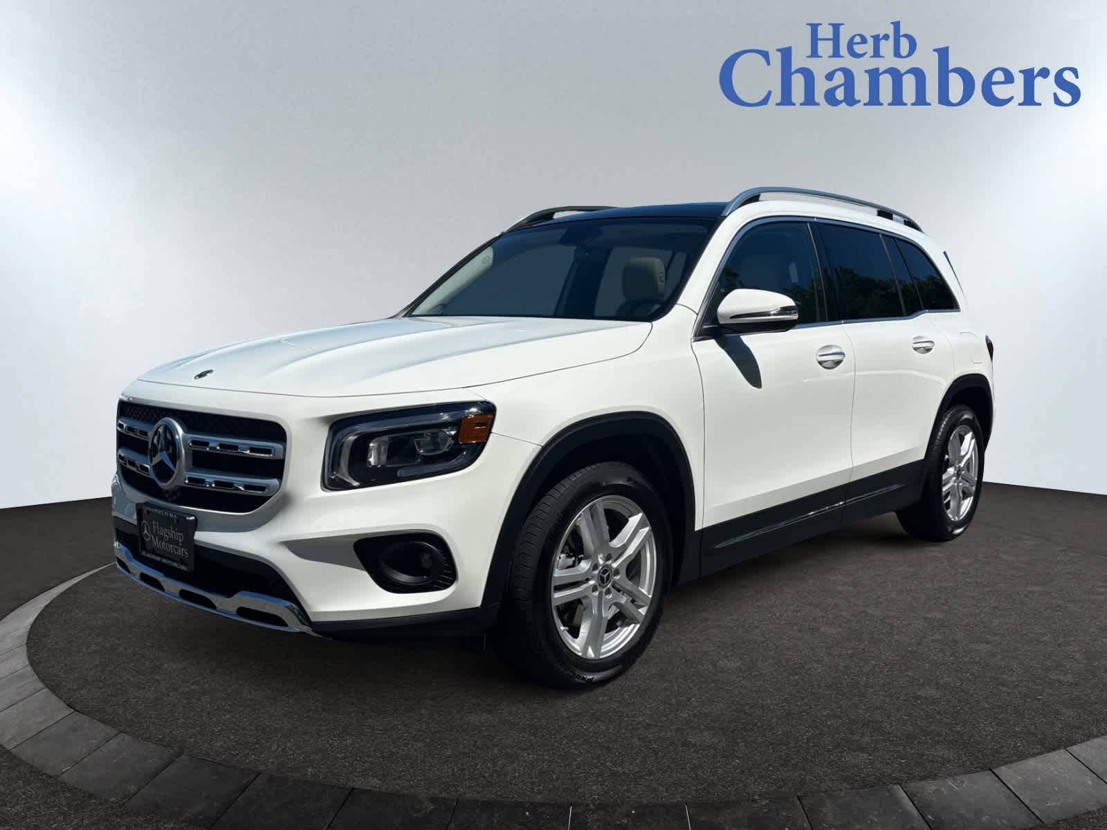 used 2022 Mercedes-Benz GLB 250 car, priced at $32,398