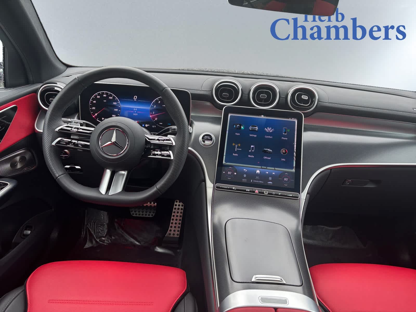 used 2024 Mercedes-Benz GLC 300 car, priced at $51,998