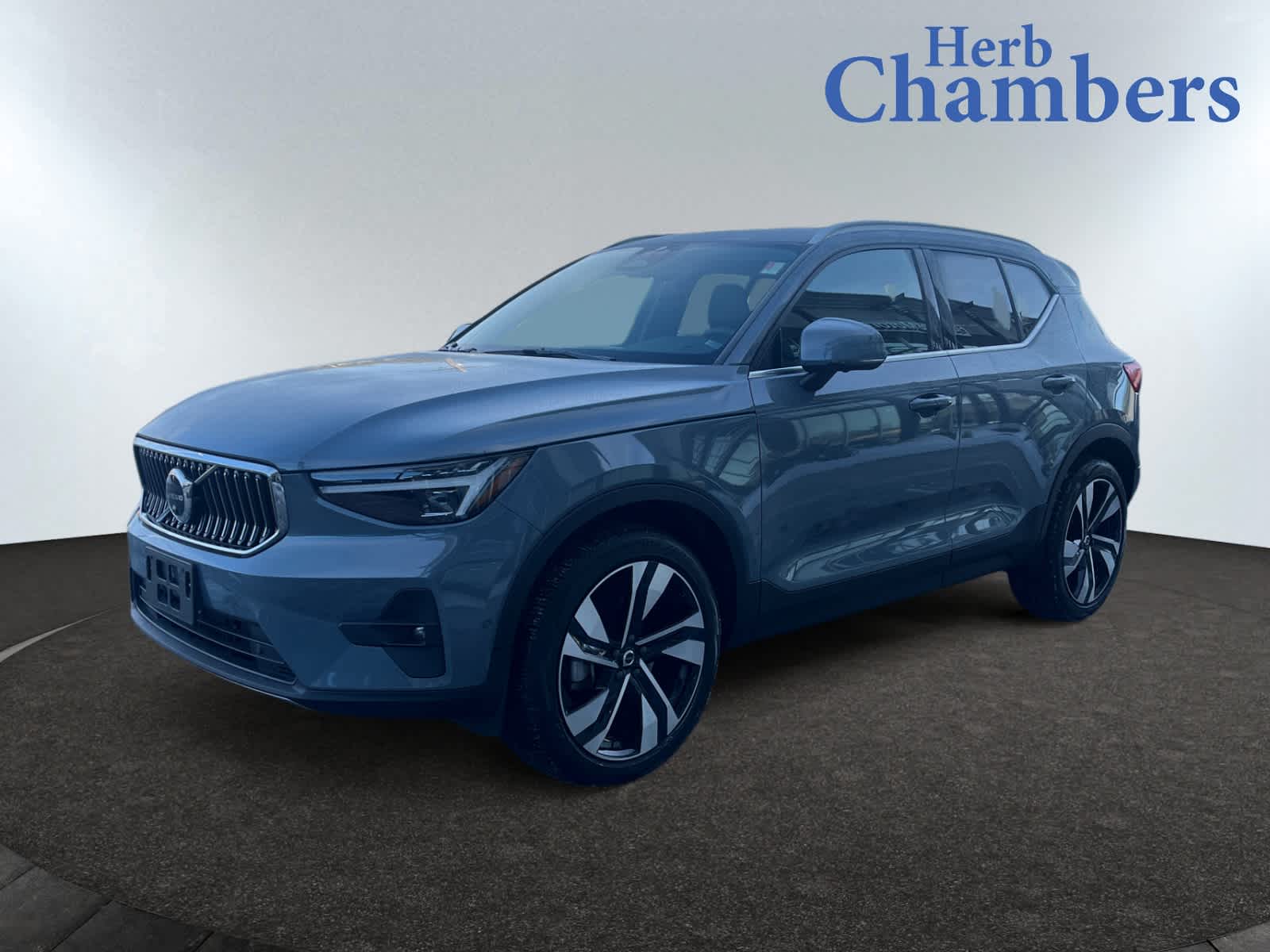 used 2023 Volvo XC40 car, priced at $33,999