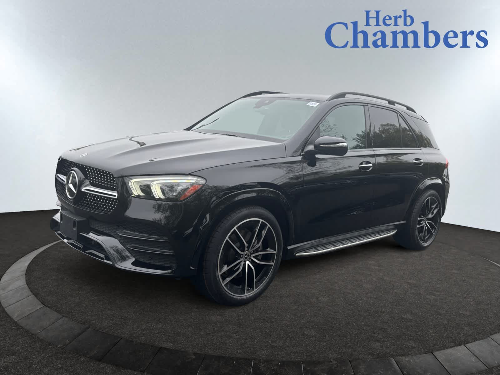used 2022 Mercedes-Benz GLE 450 car, priced at $55,998