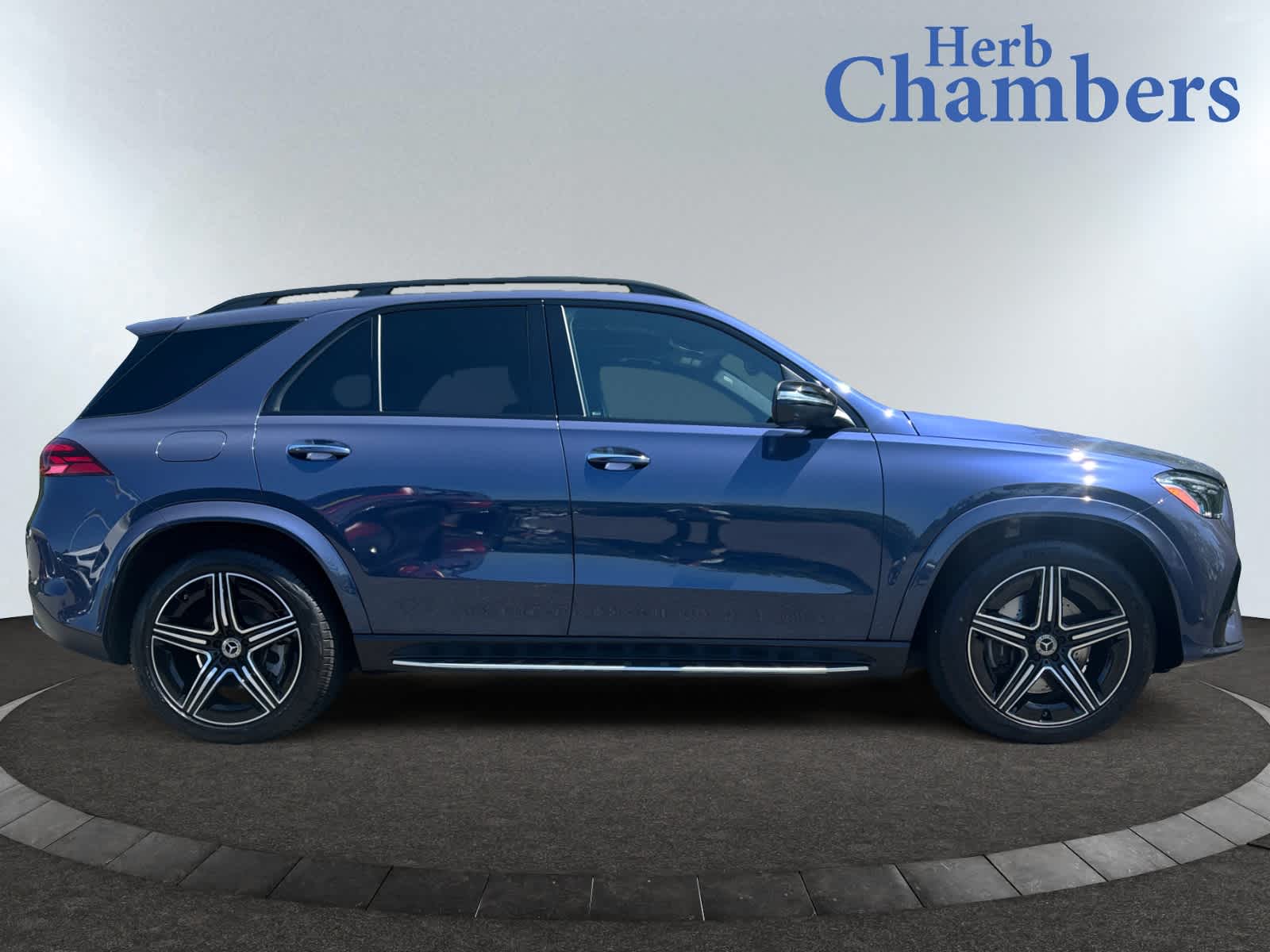 used 2025 Mercedes-Benz GLE 350 car, priced at $65,998