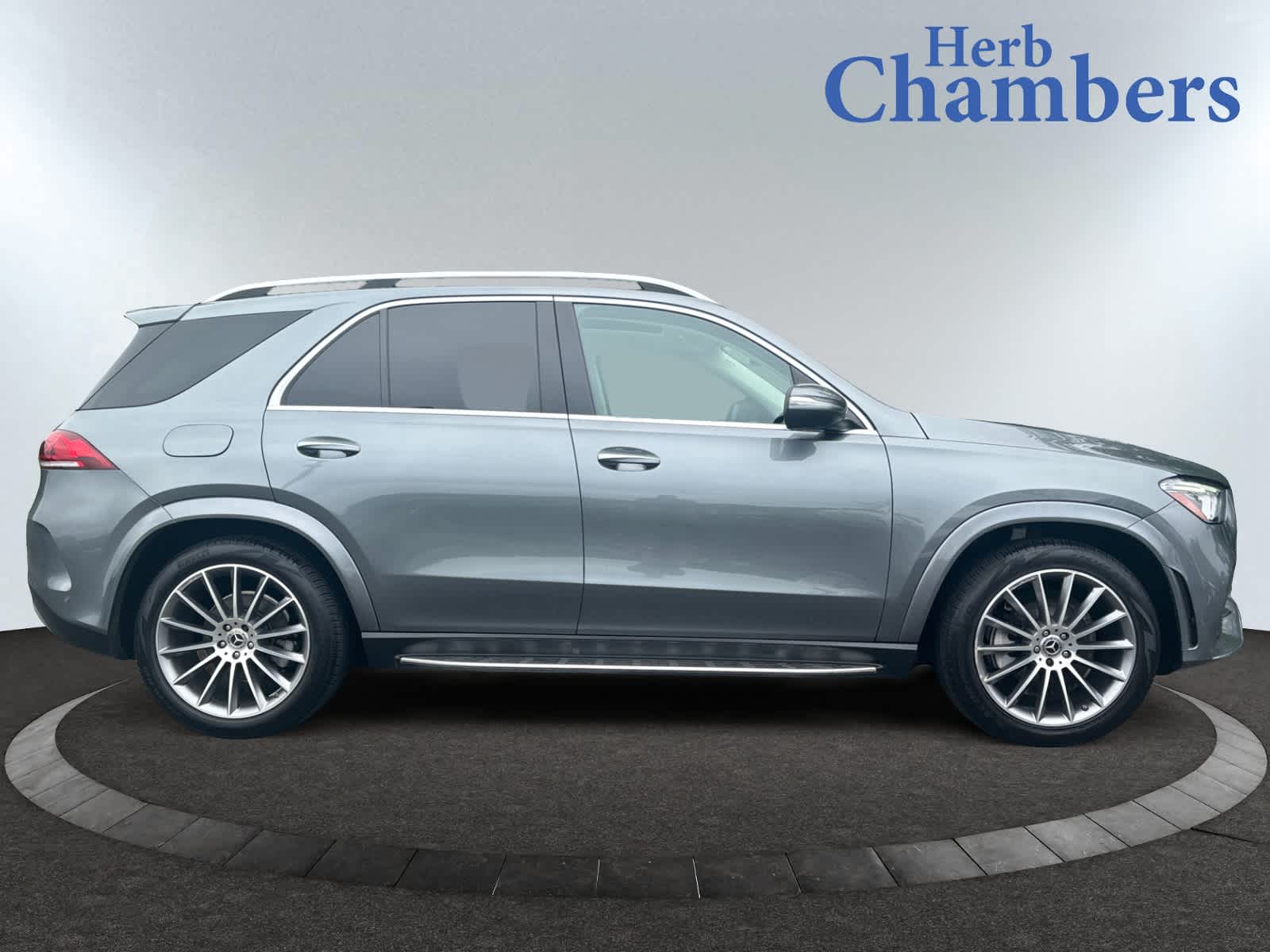 used 2022 Mercedes-Benz GLE 350 car, priced at $43,998