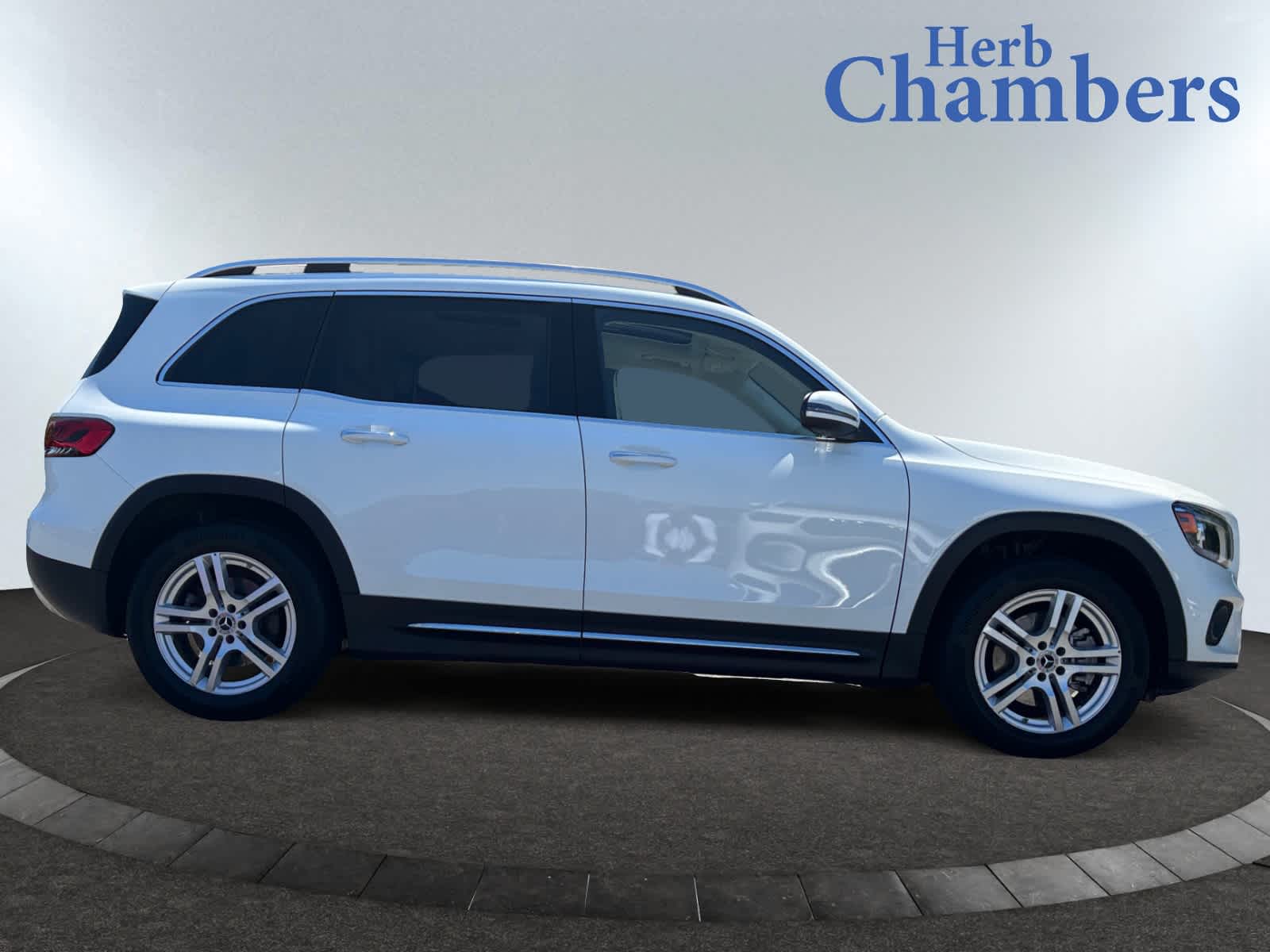 used 2022 Mercedes-Benz GLB 250 car, priced at $32,398
